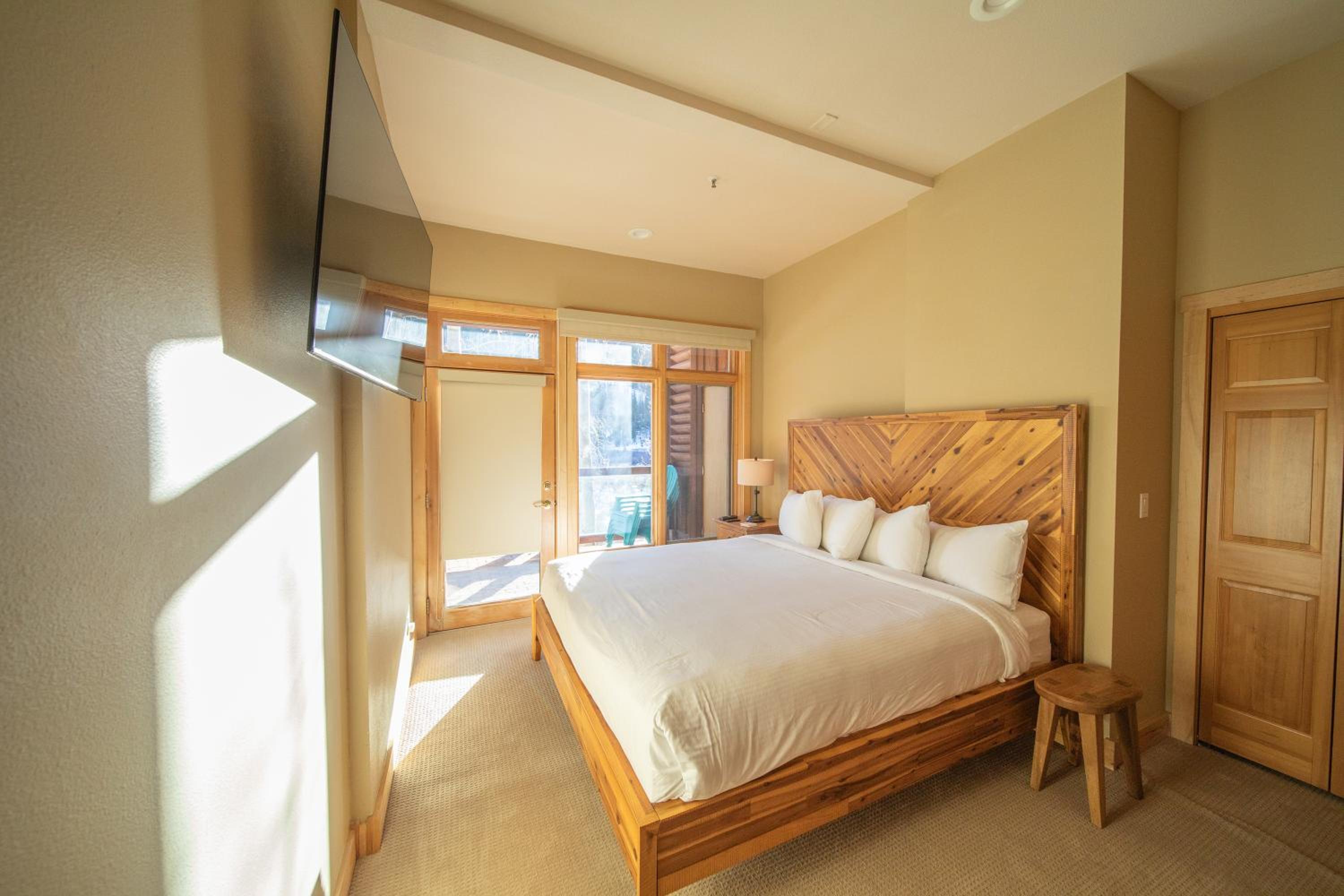 Mill Creek 201 by SummitCove Lodging