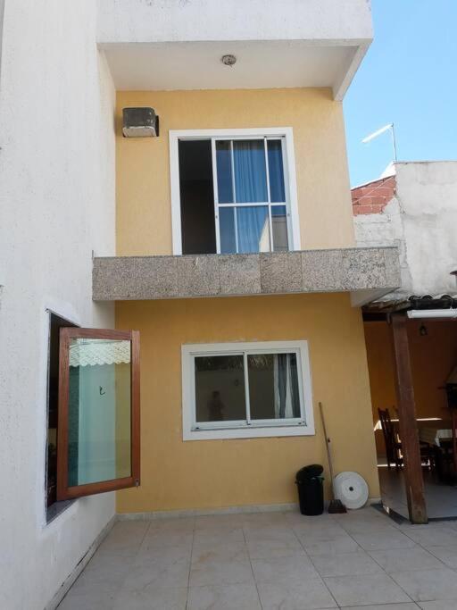 Casa de 4 quartos a 300m da areia praia do Foguete