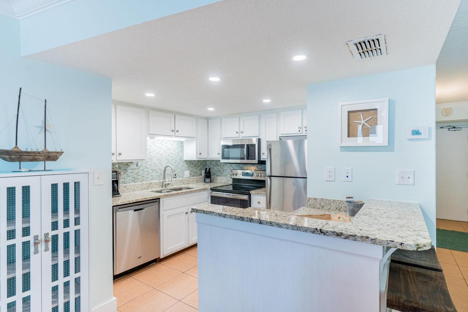 Island Winds East Unit 110 view 3