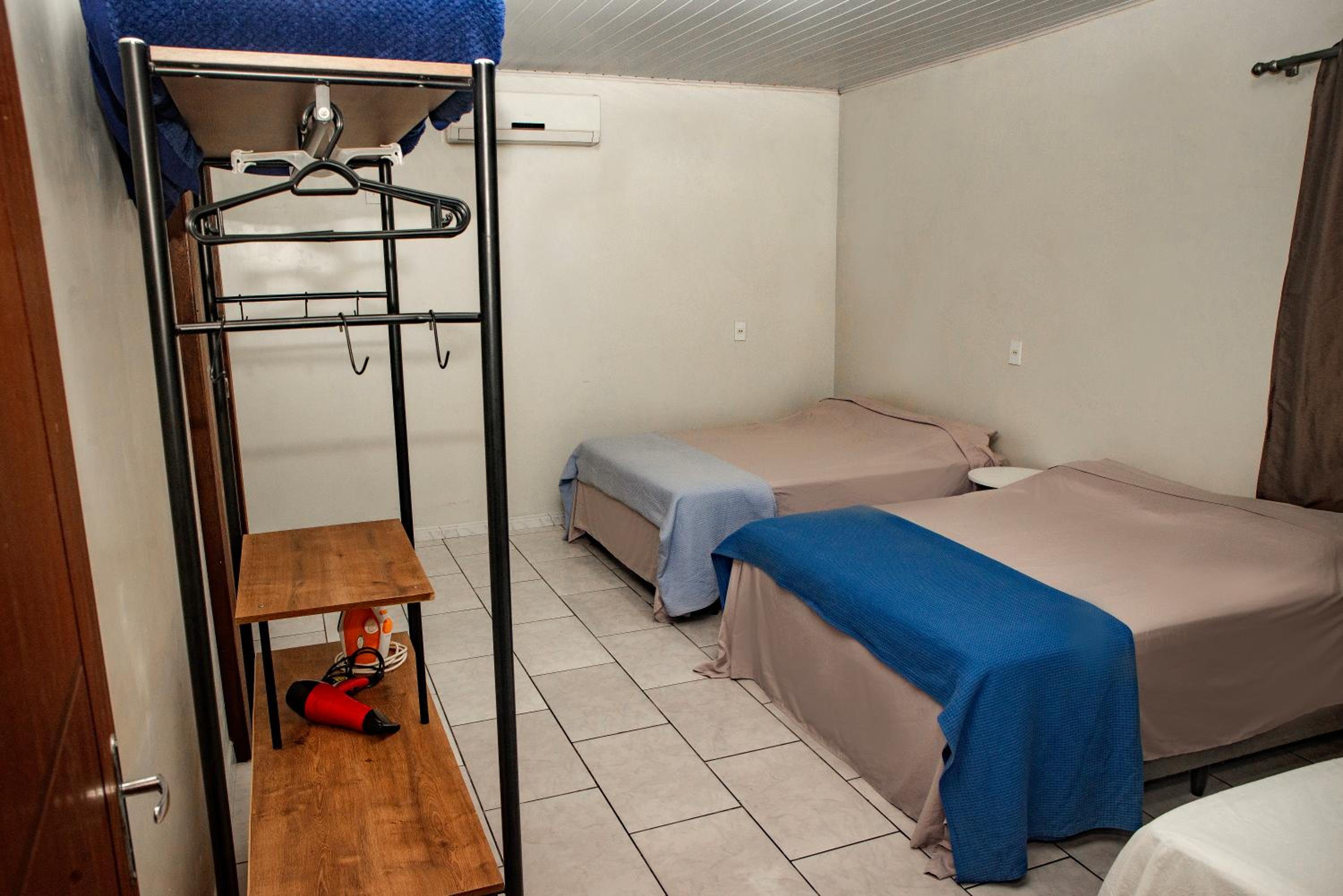 SUA CASA DE FÉRIAS 5 MINUTOS a pé do BETO CARRERO!