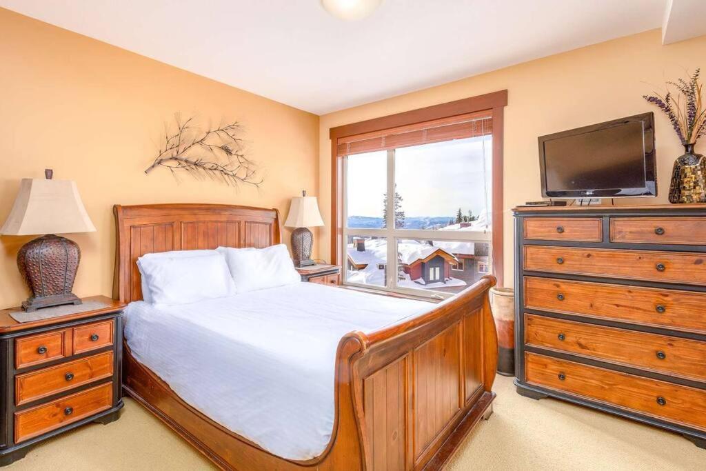 Stonegate Resort Unit C303