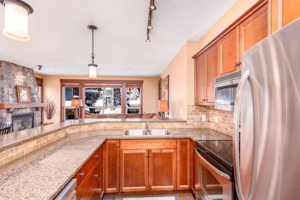 Stonegate Resort Unit C303