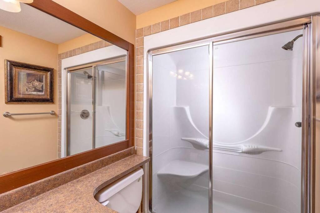 Stonegate Resort Unit C303