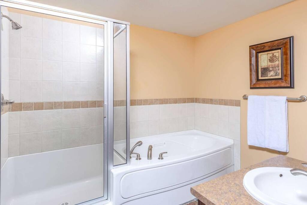 Stonegate Resort Unit C303