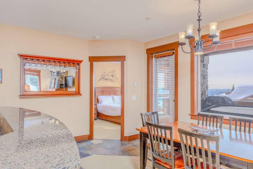 Stonegate Resort Unit C303