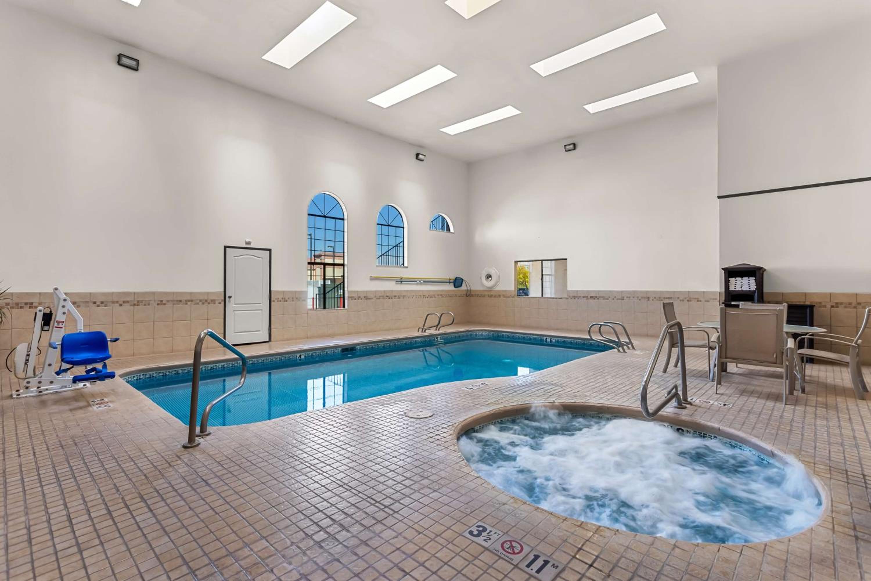 Best Western Socorro Hotel & Suites