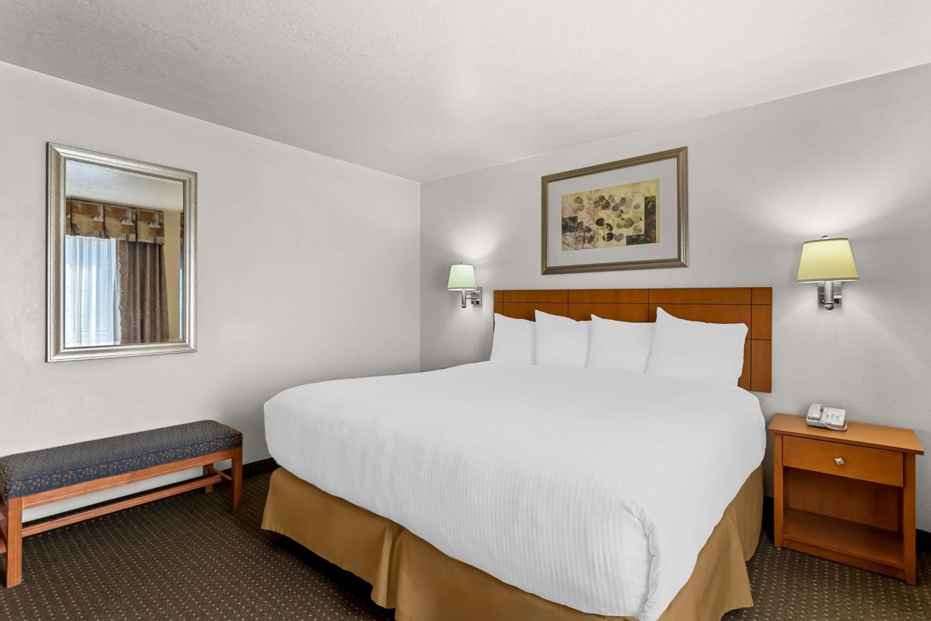 Socorro Vacations - Best Western Socorro Hotel  Suites - Property Image 11