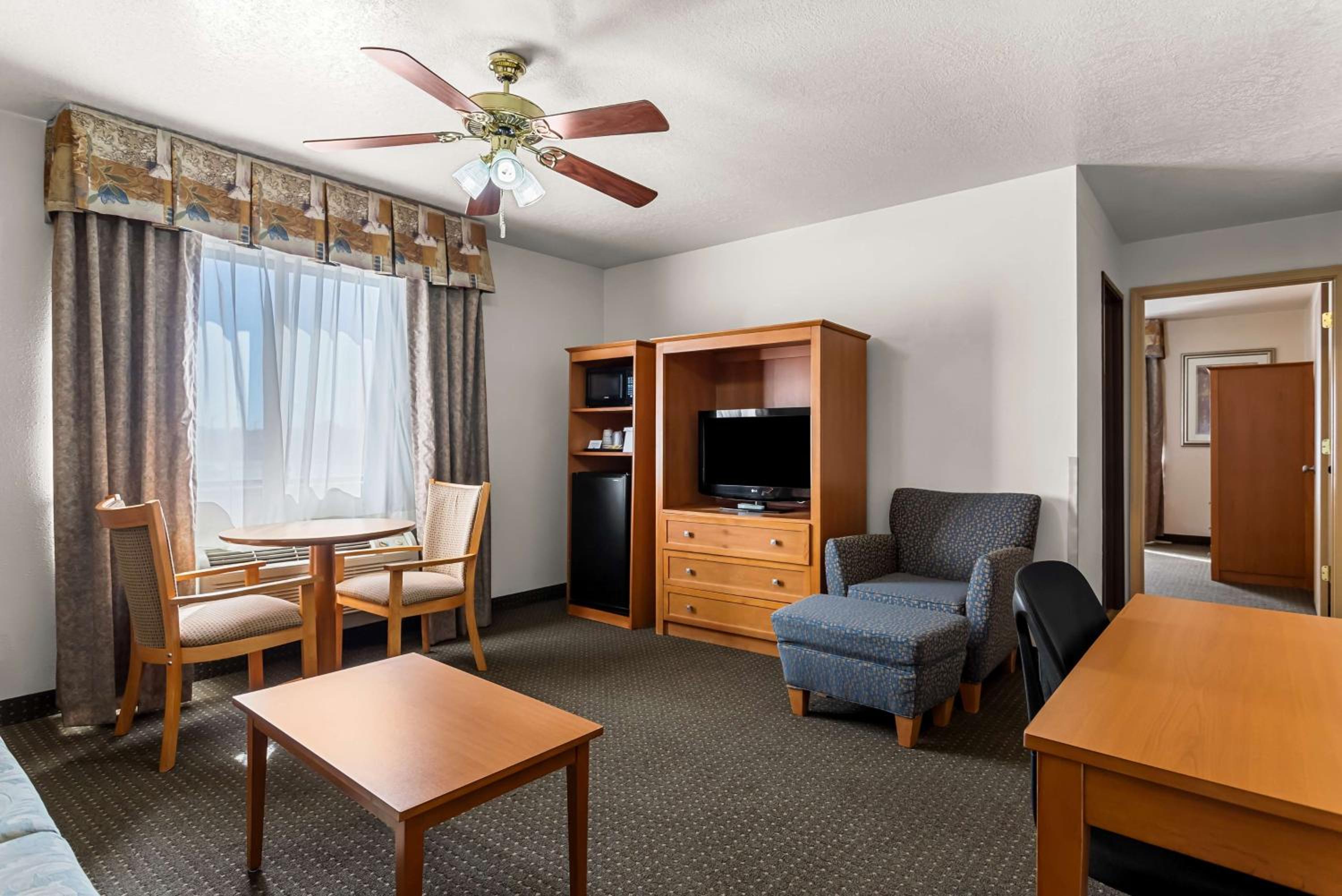 Socorro Vacations - Best Western Socorro Hotel  Suites - Property Image 5
