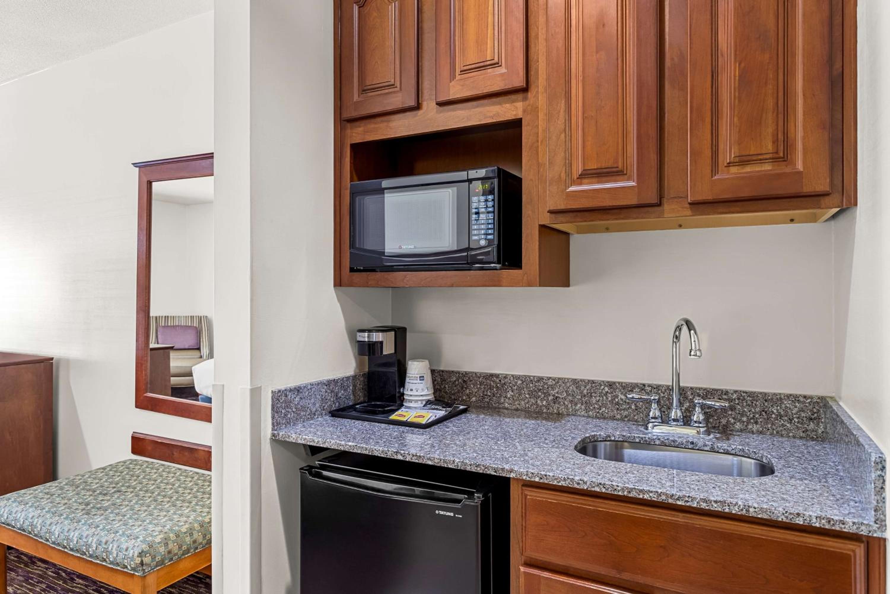 Best Western Socorro Hotel & Suites