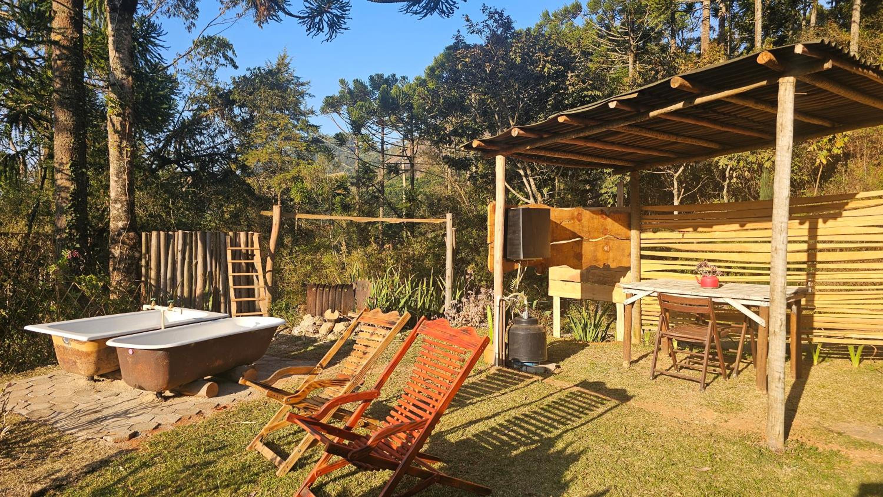 Chalé LuNê Vista para a Montanha , Banheira Imersão Externa e Lareira view 5