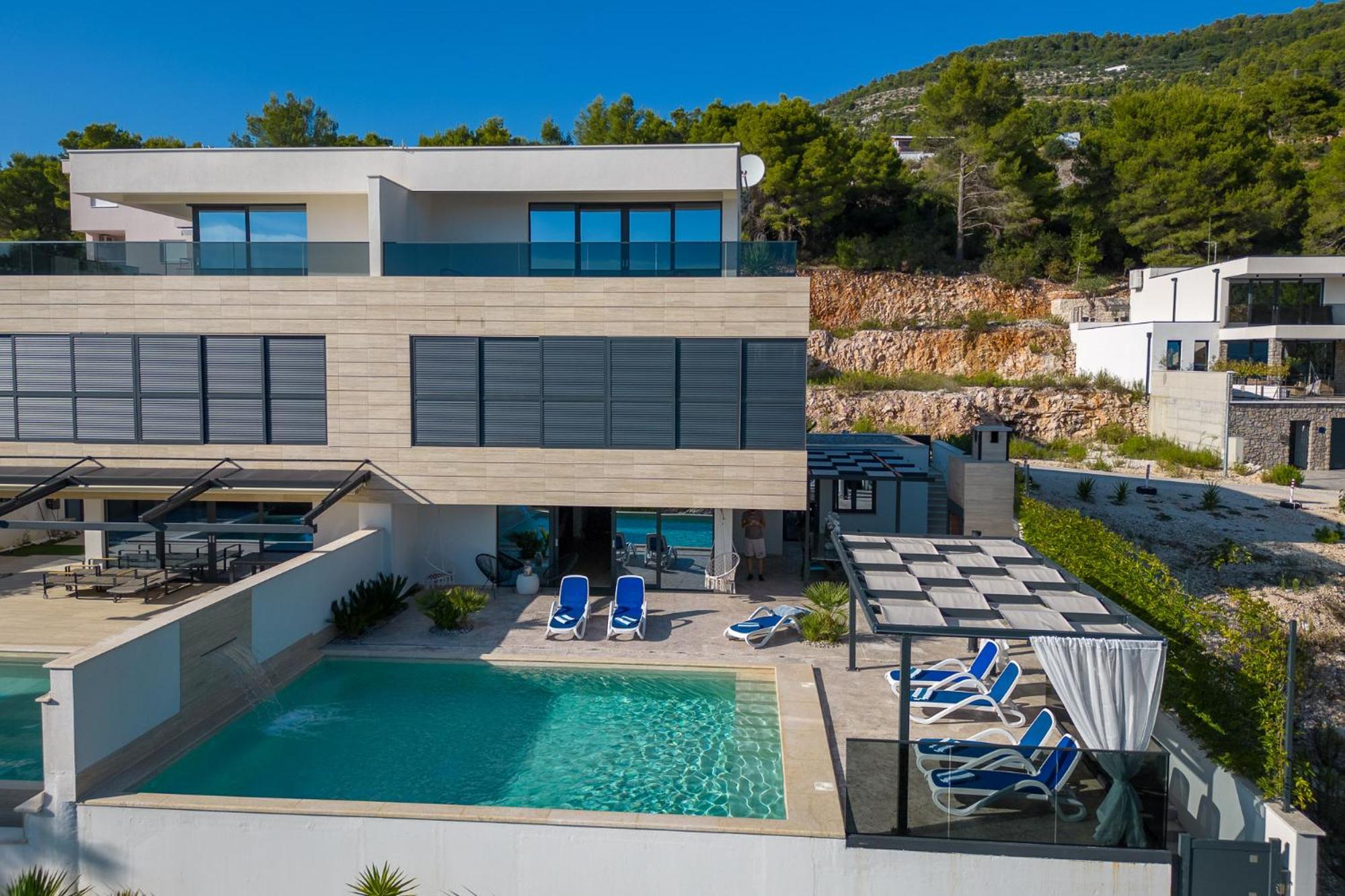 Villa Adria View Exklusive Villa am Meer mit Pool und BBQ für 8 Personen