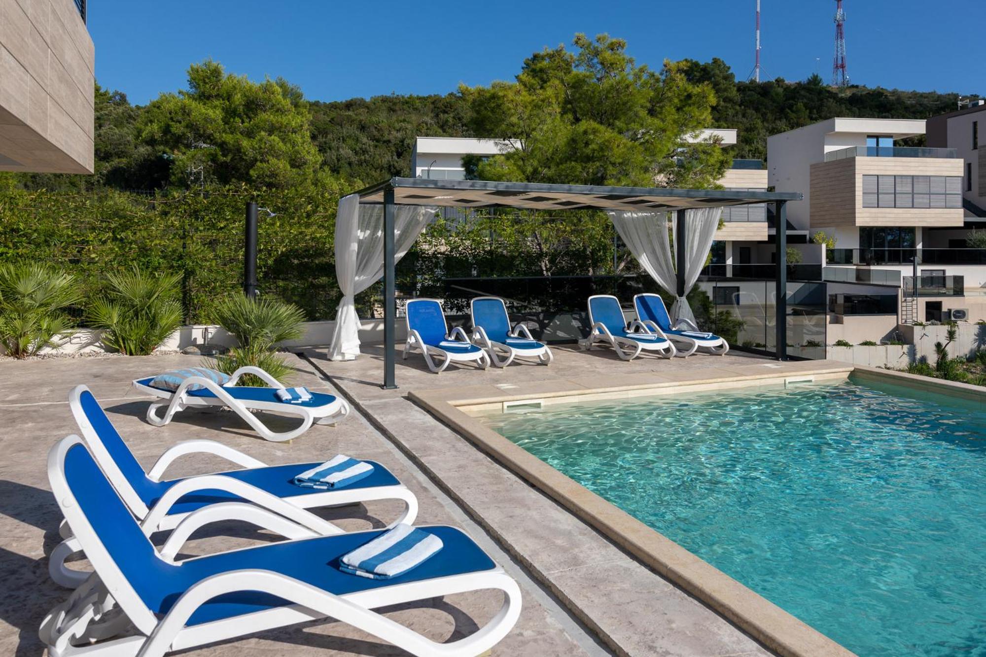 Villa Adria View Exklusive Villa am Meer mit Pool und BBQ für 8 Personen