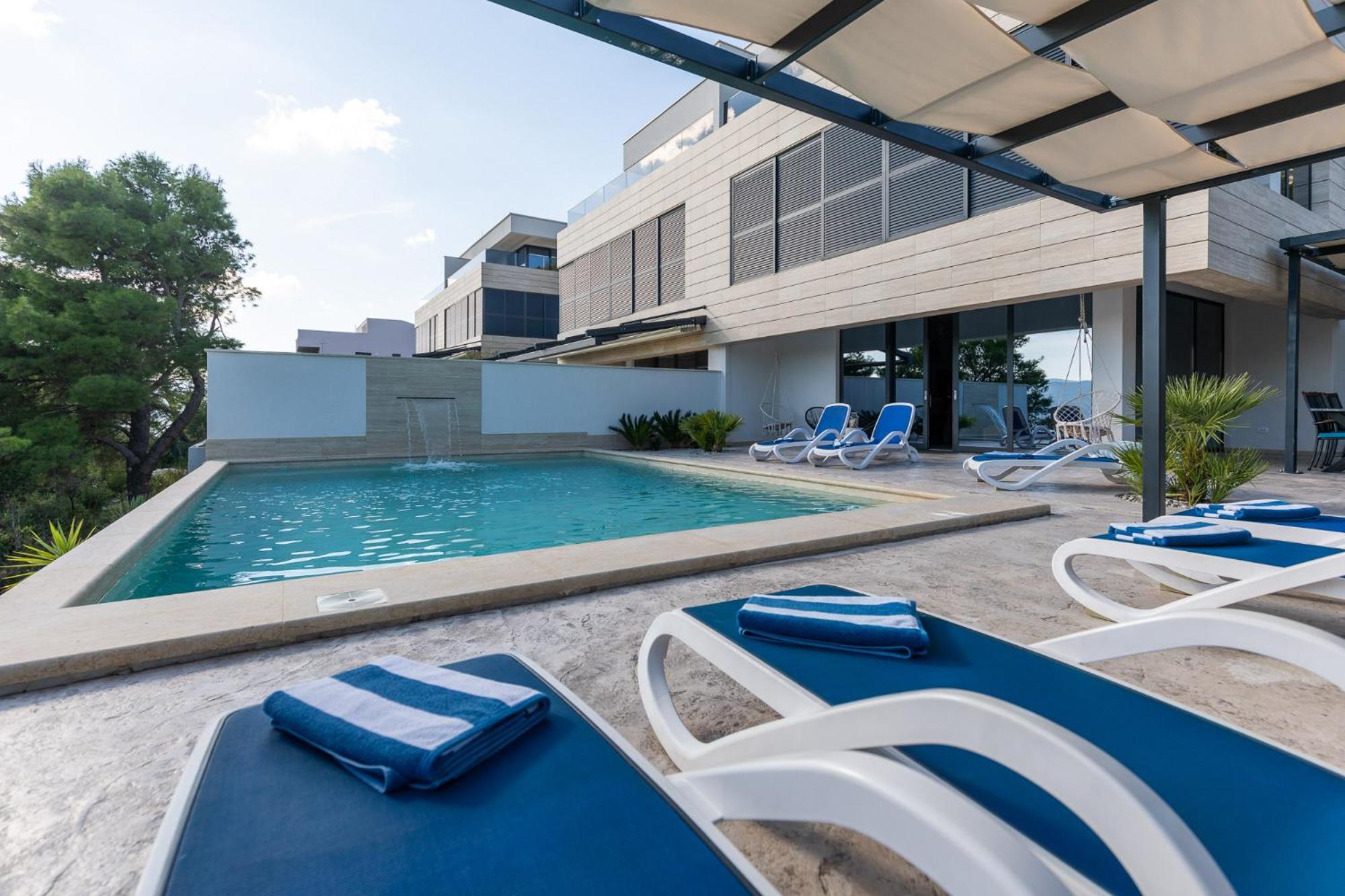 Villa Adria View Exklusive Villa am Meer mit Pool und BBQ für 8 Personen