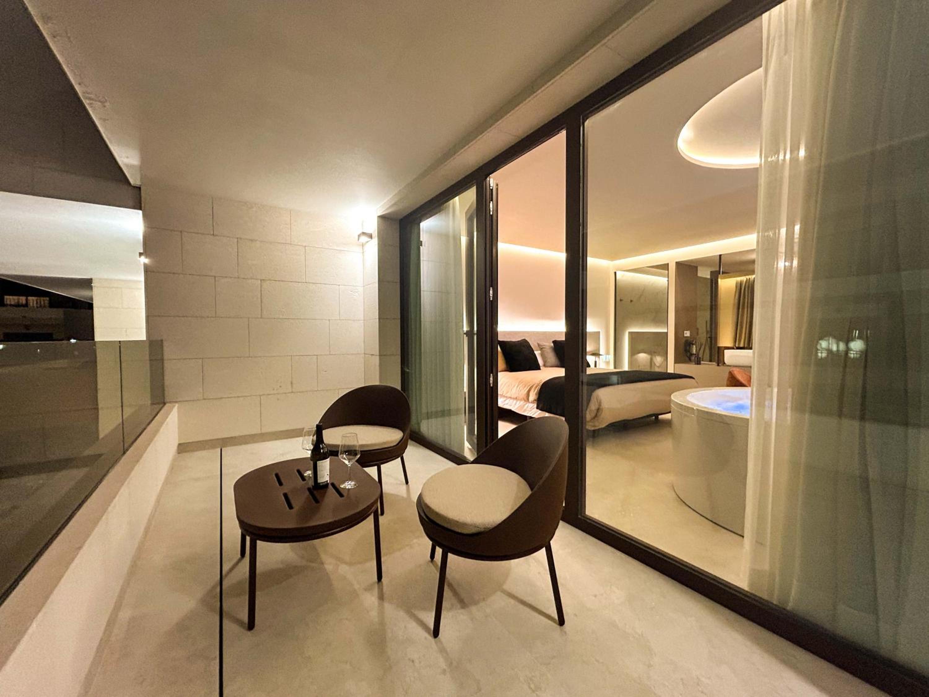 Olea Suites