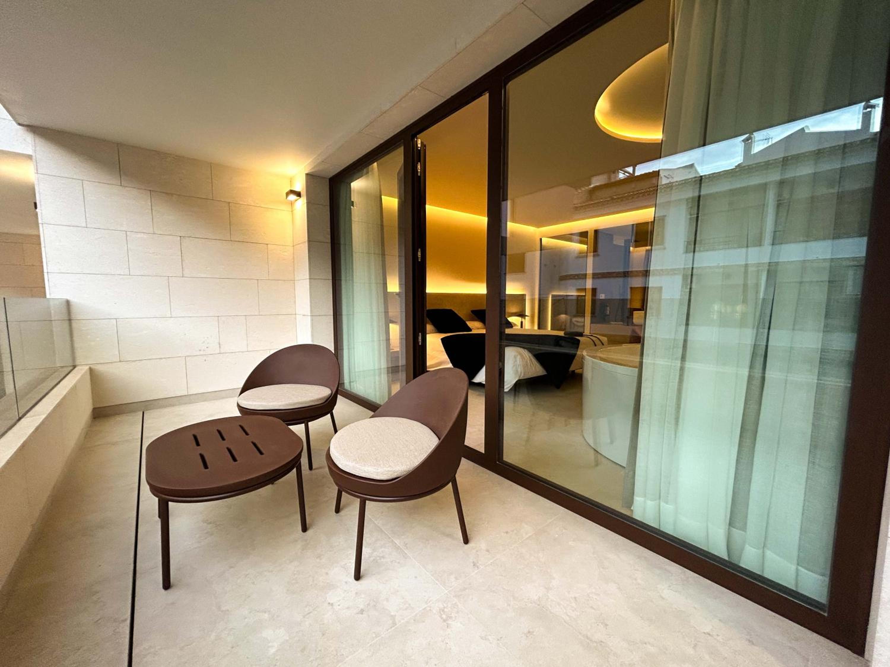 Olea Suites