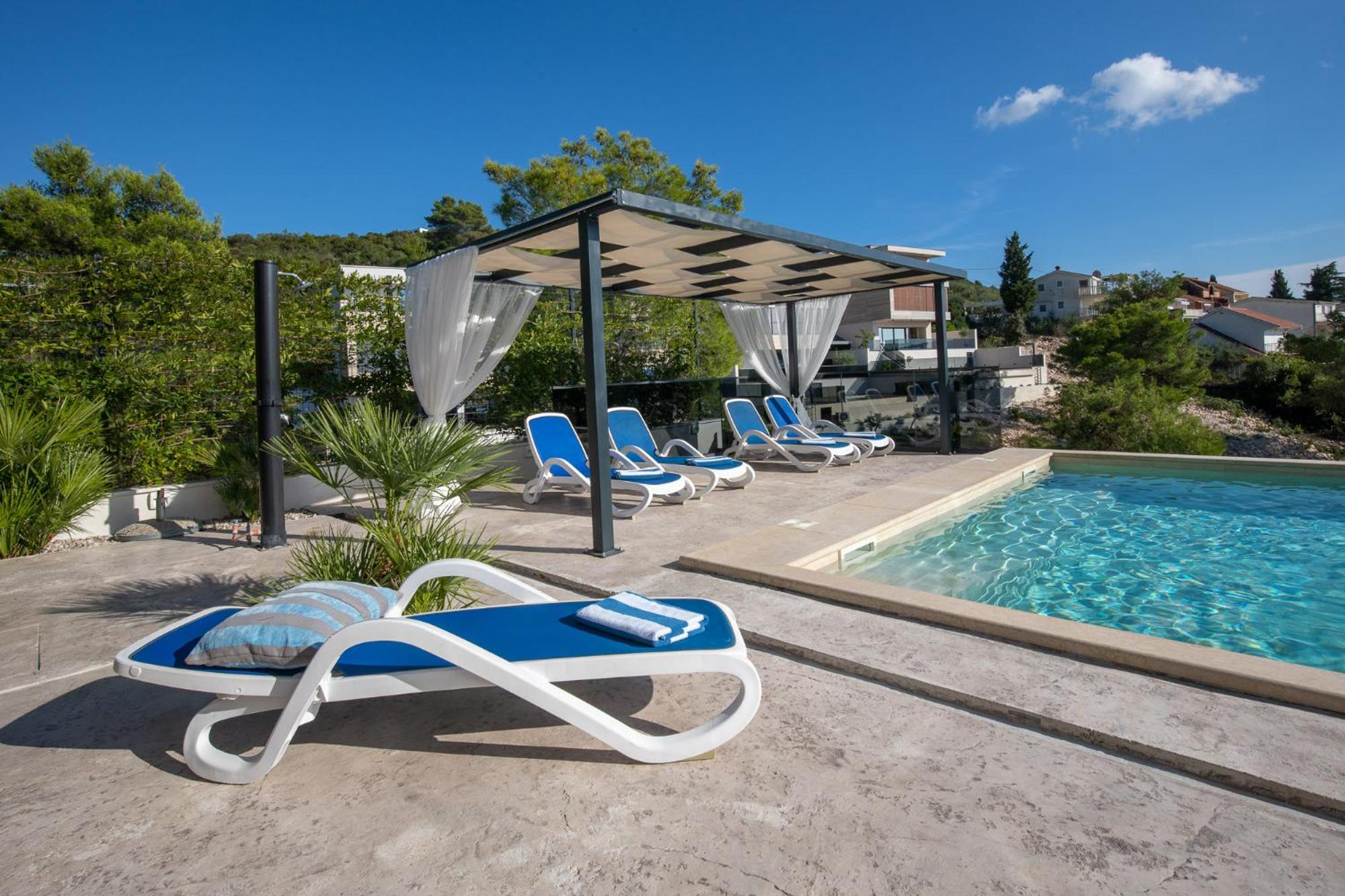 Villa Adria View Exklusive Villa am Meer mit Pool und BBQ für 8 Personen