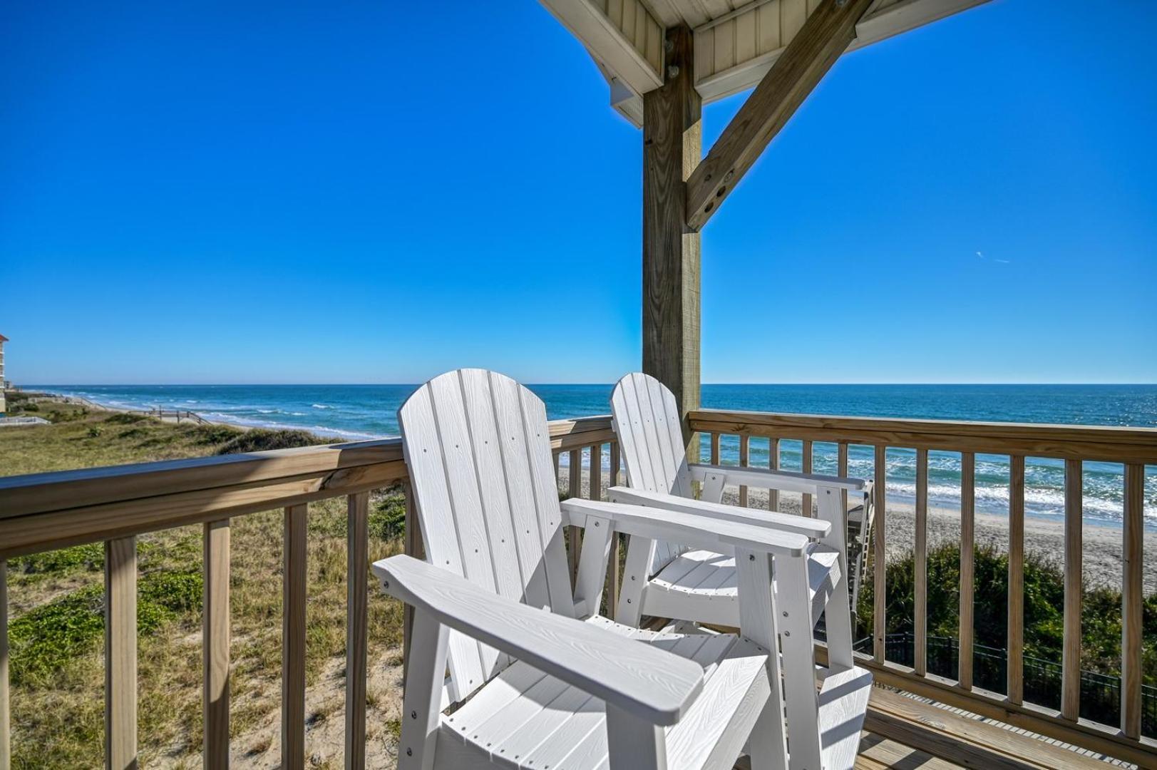 North Topsail Oceanfront with Shared Pool - Dogs Allowed - Elevator