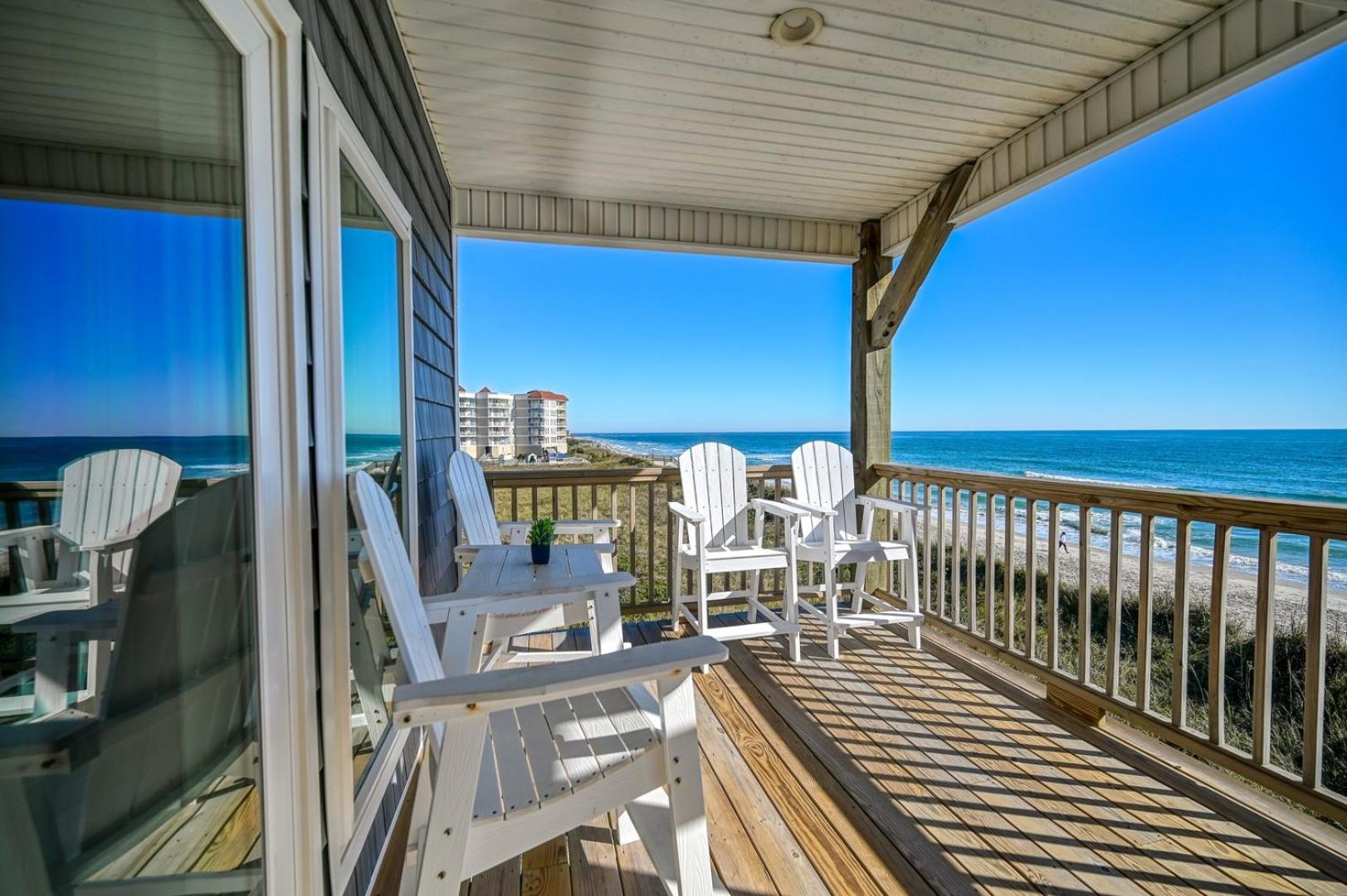 North Topsail Oceanfront with Shared Pool - Dogs Allowed - Elevator