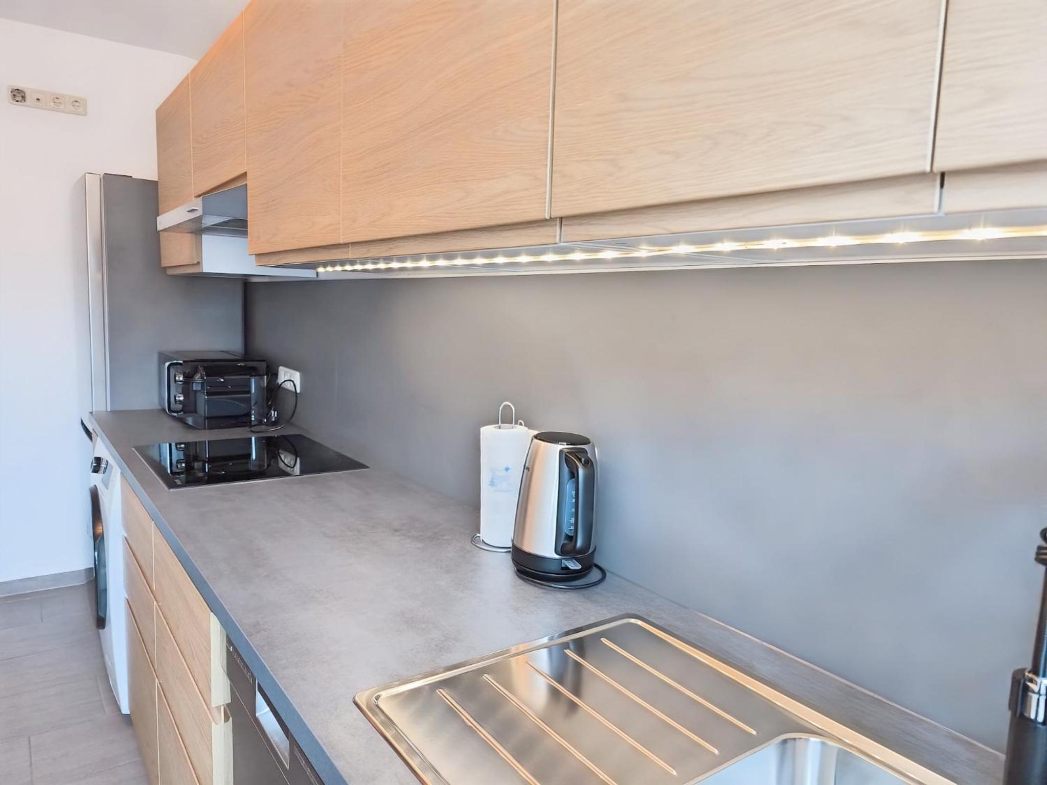 Home 1 - 70qm Luxus City Apartment mit Balkon nahe Messe im Zentrum Nürnbergs- ruhige und zentrale Lage, Parkplatz inklusive