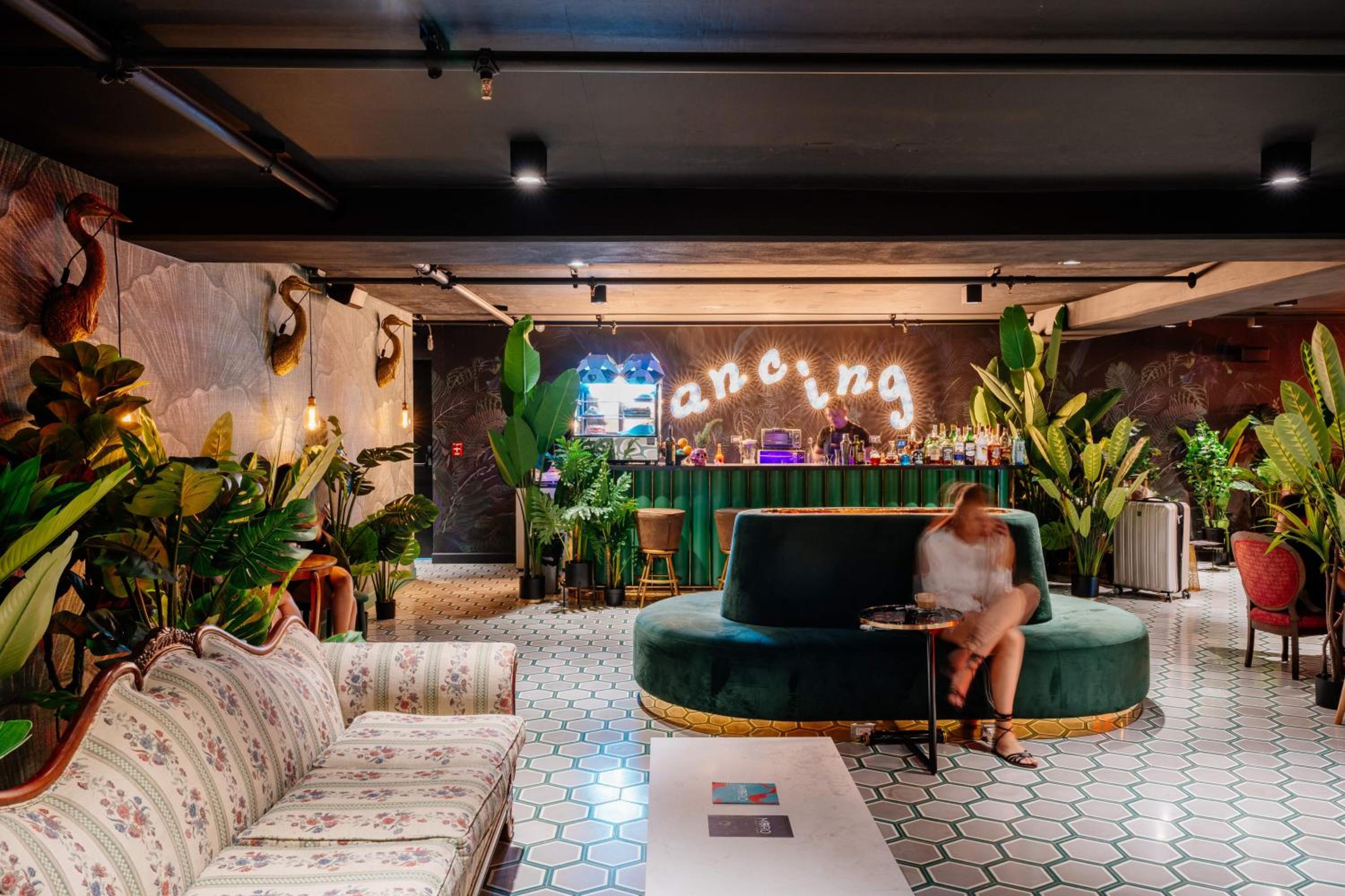 lounge