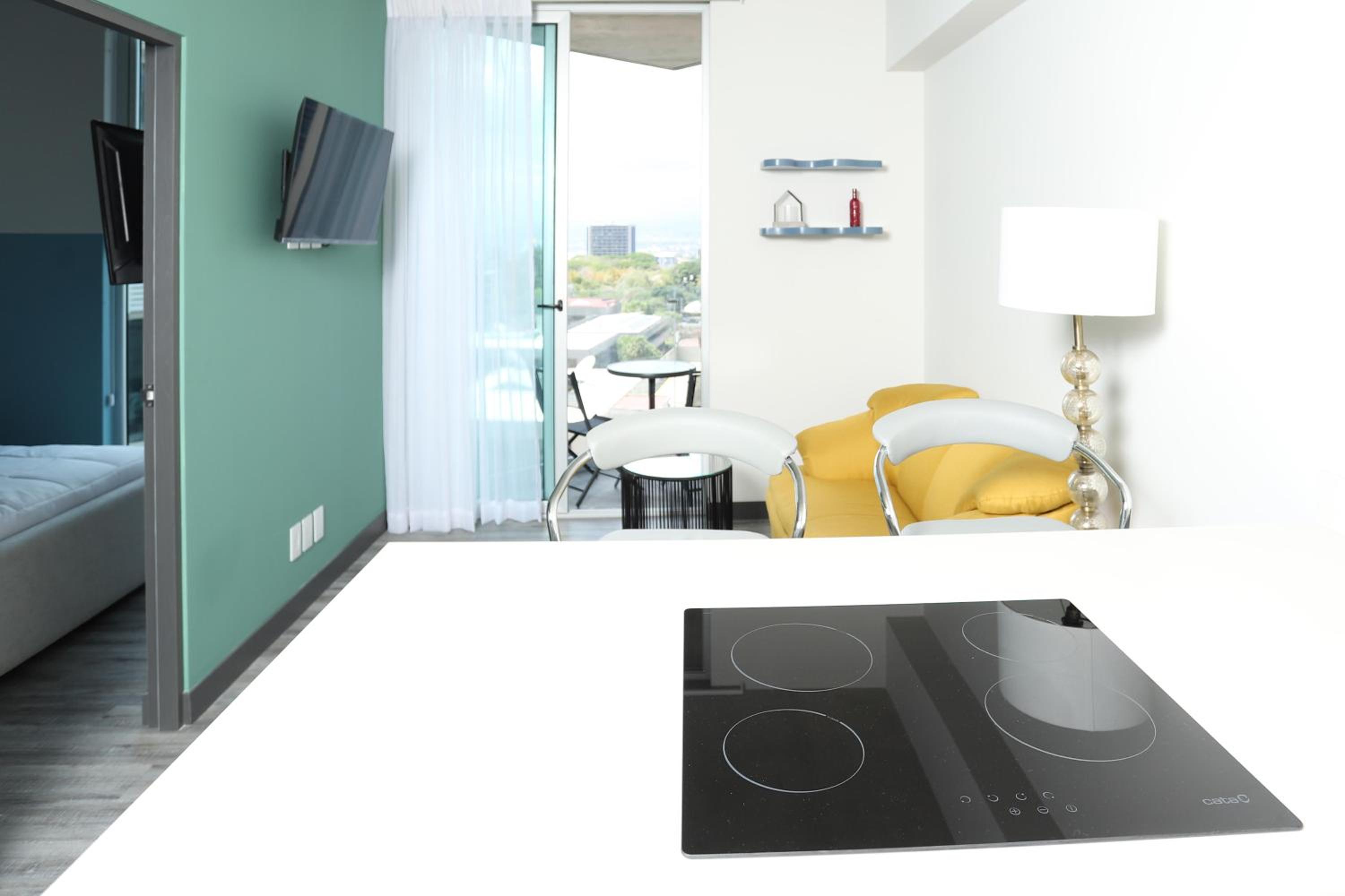 Secrt Sabana 1BR · Modern Comfort · Parking · Pool & Gym · Apt 1207