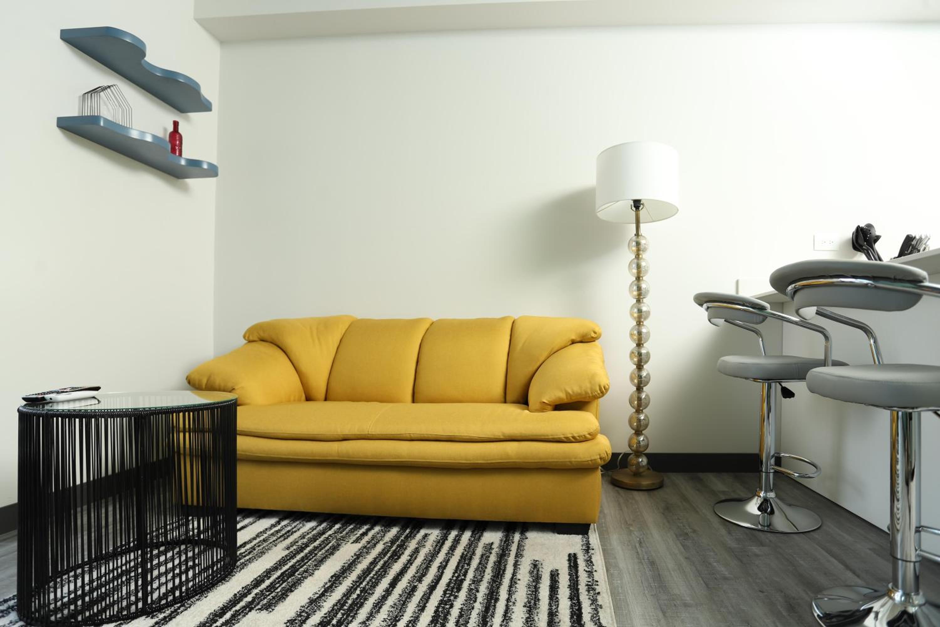 Secrt Sabana 1BR · Modern Comfort · Parking · Pool & Gym · Apt 1207