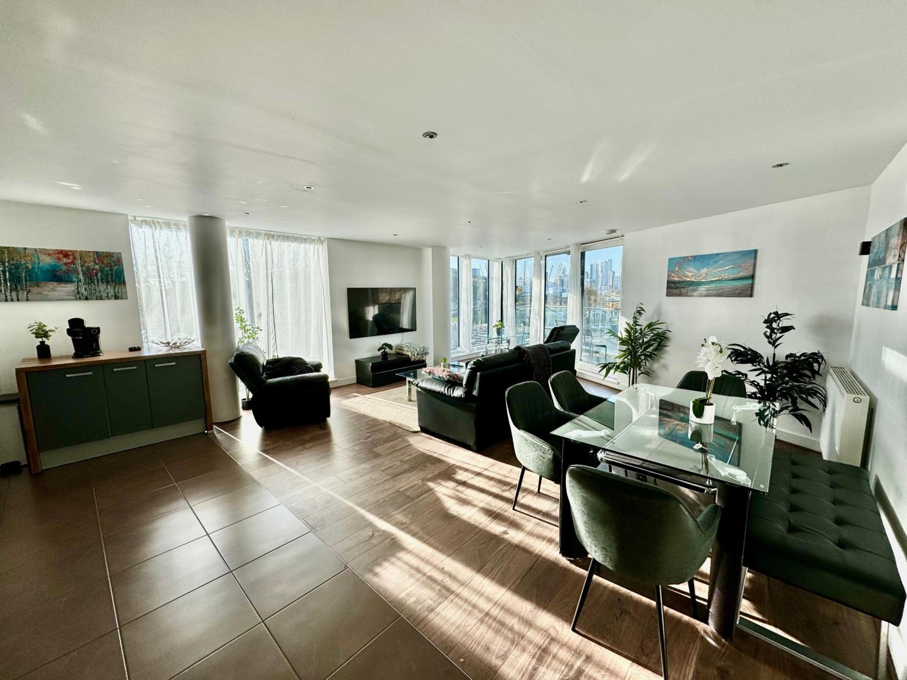Luxury Dockview 3 Beds Excel London