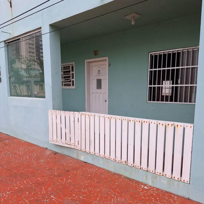 Apartamento Carmem em Condomínio à Beira-Mar