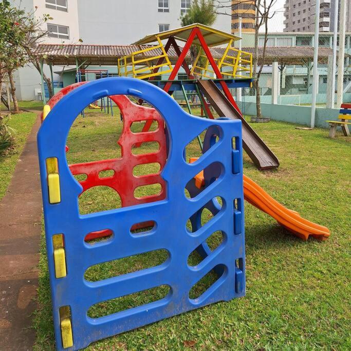 Apartamento Carmem em Condomínio à Beira-Mar