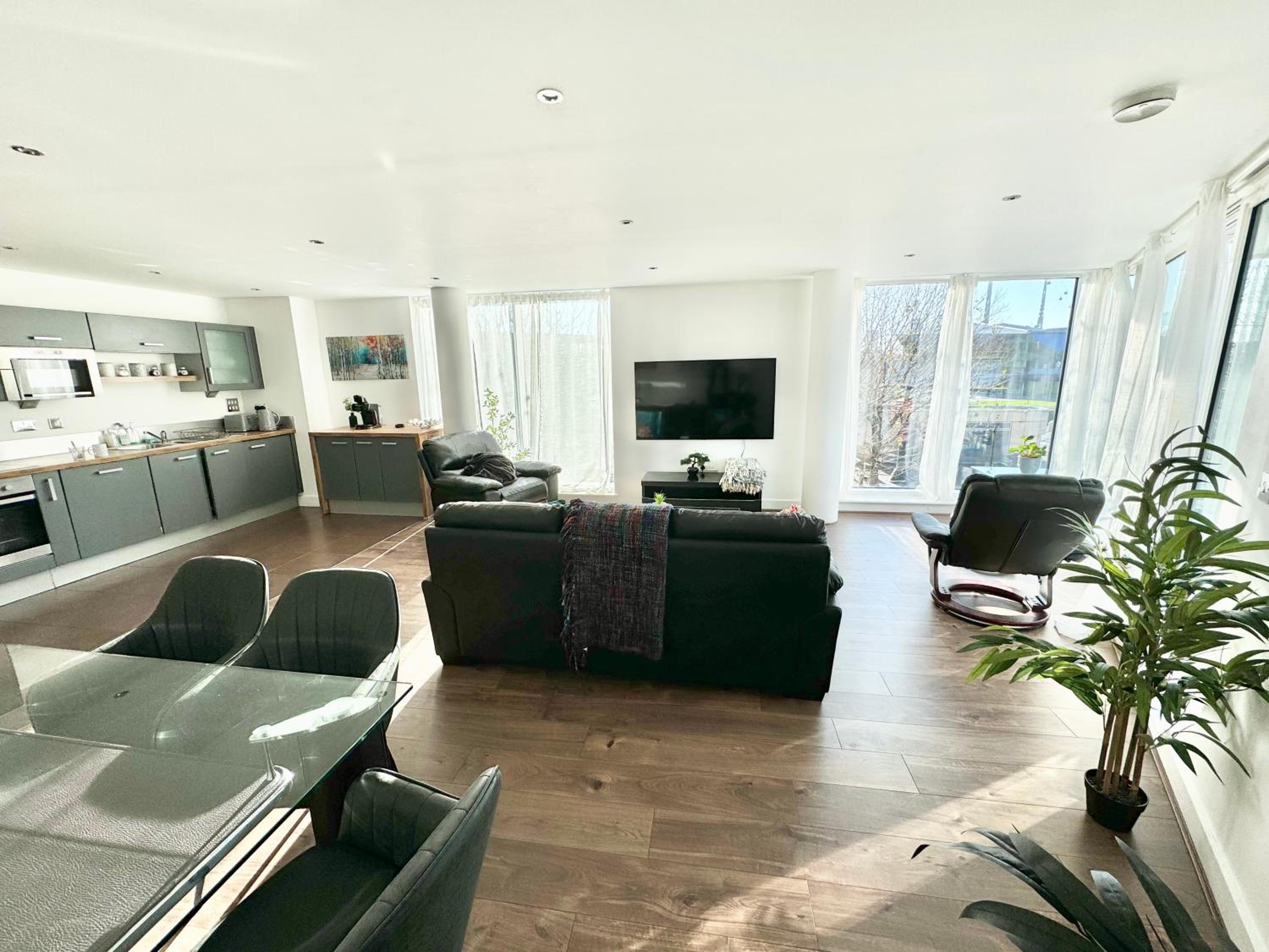 Luxury Dockview 3 Beds Excel London