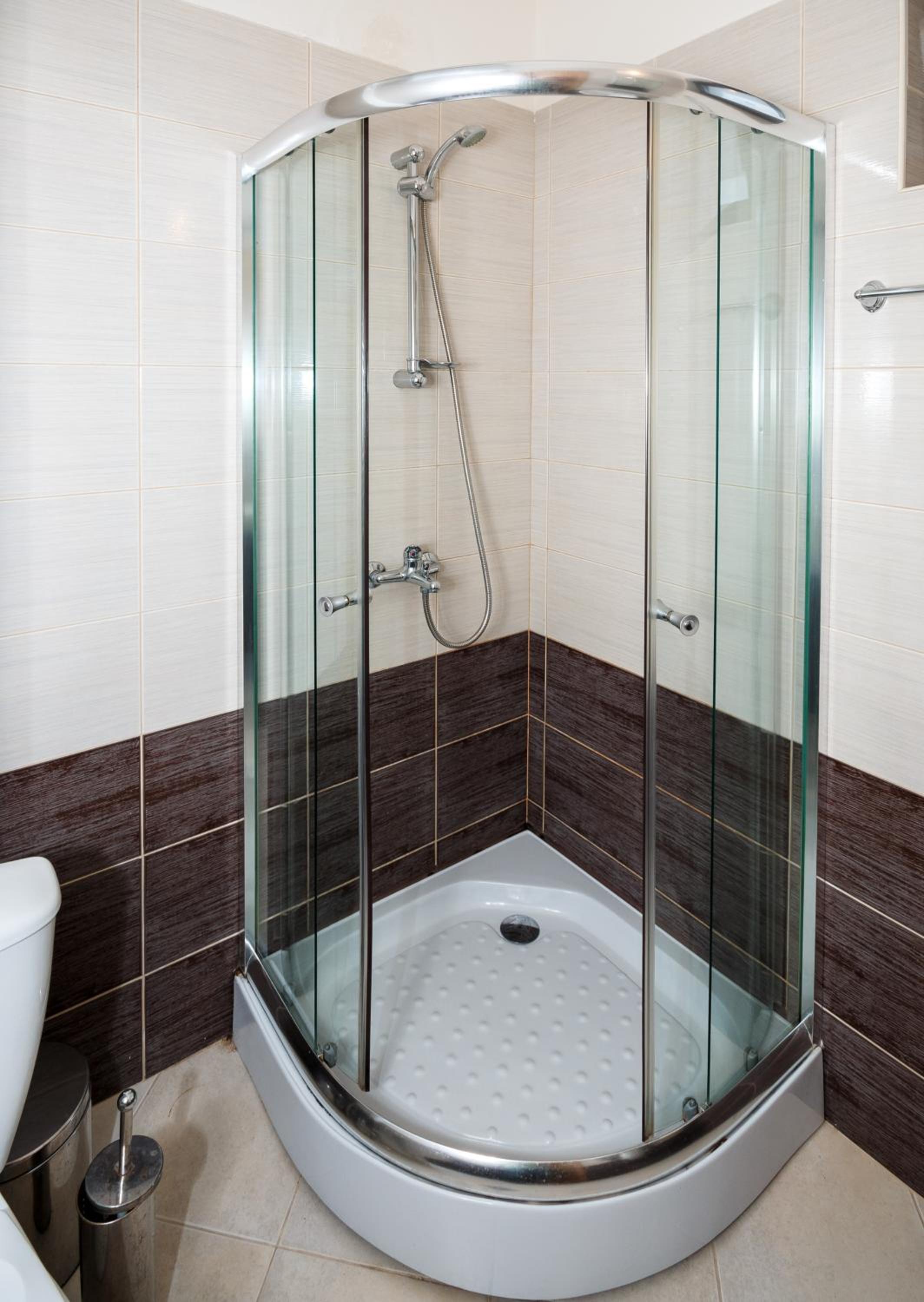 Charming 1 Bedroom Apartment