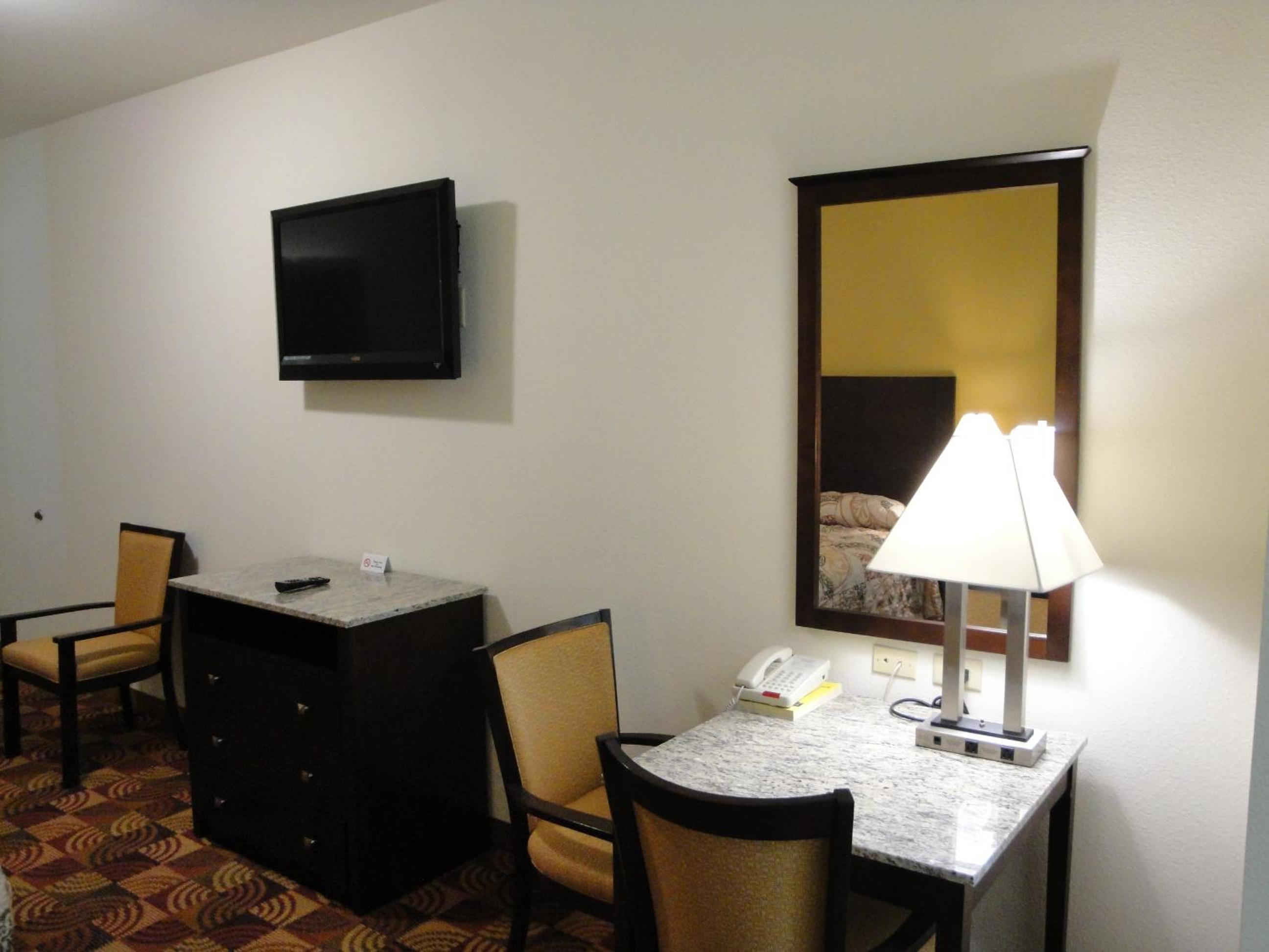 Woodward Vacations - Sands Inn  Suites - Property Image 3