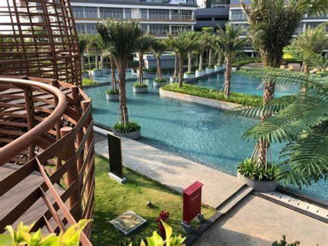 Gold Coast PIK 1BR SeaView TV43Inch by Micky Studio view 2