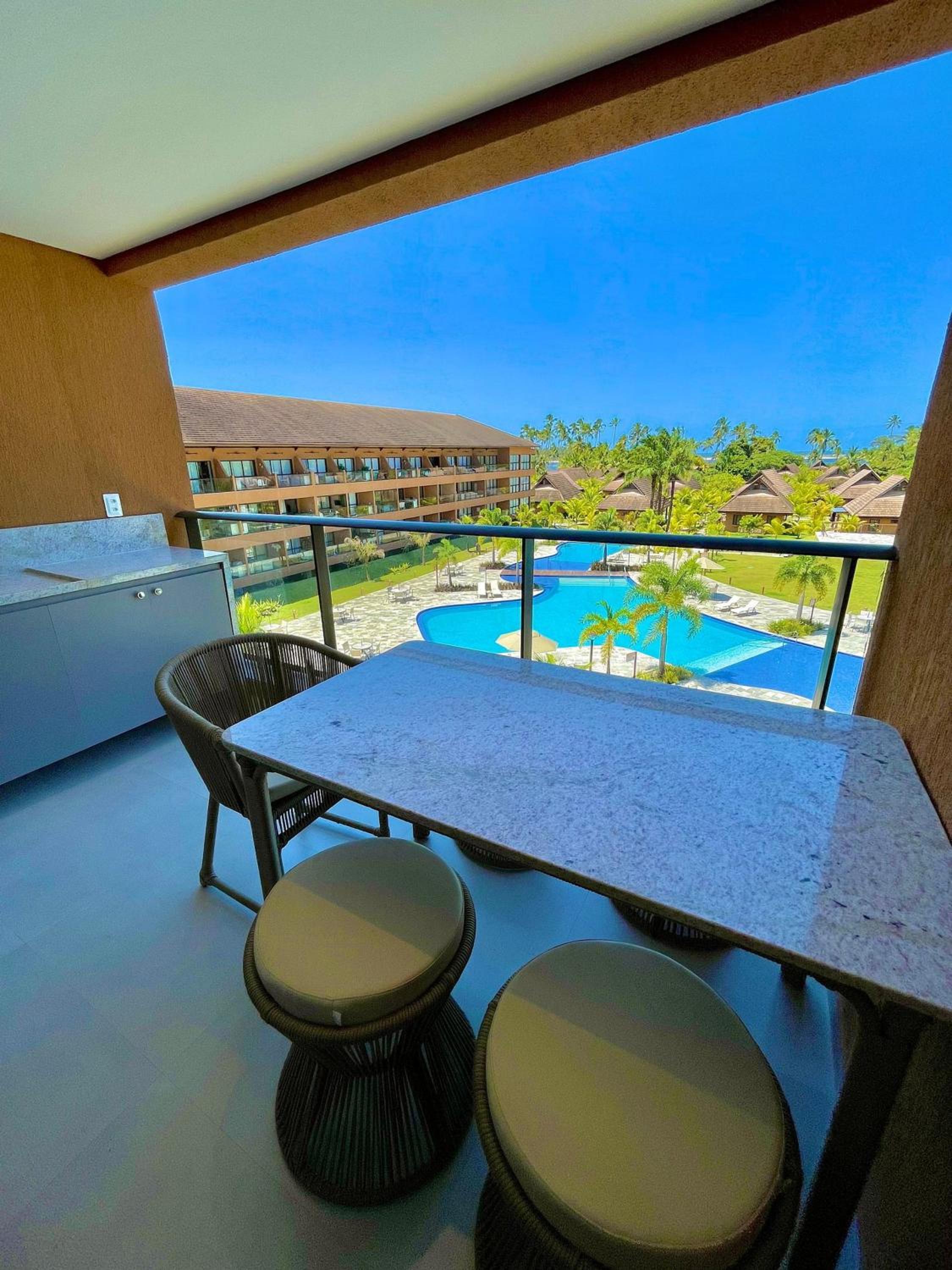 Flats, Apartamentos e Bangalôs na Praia dos Carneiros, ao lado da Igrejinha de São Benedito
