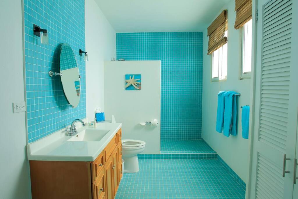 Beautiful Oceanfront Villa, Pool !!!