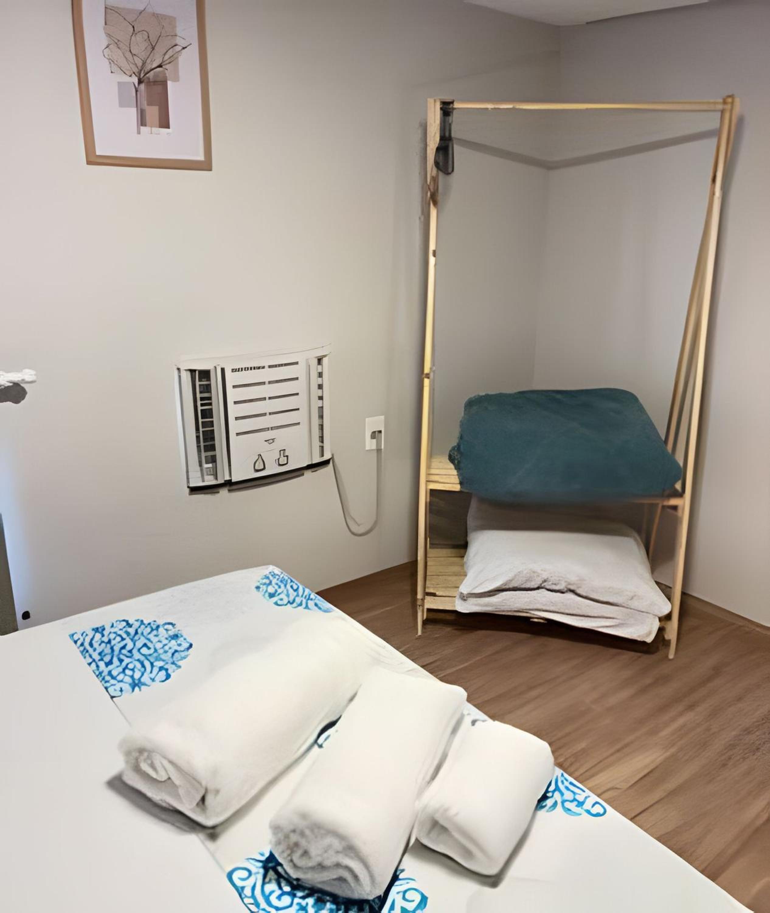 Loft de Luxo no Braga: Perfeito para Casais - Ar, Wi-Fi e Estilo
