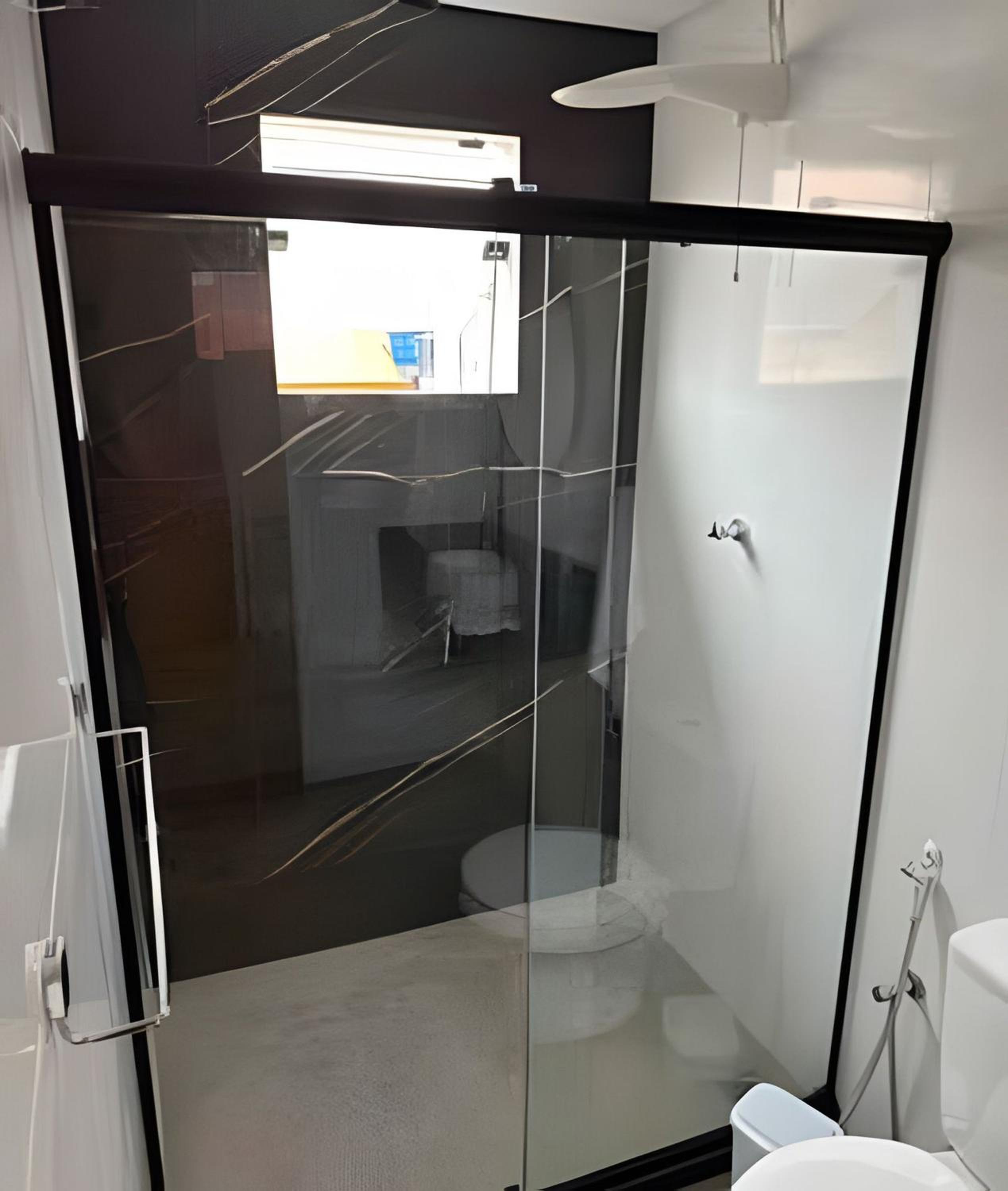 Loft de Luxo no Braga: Perfeito para Casais - Ar, Wi-Fi e Estilo