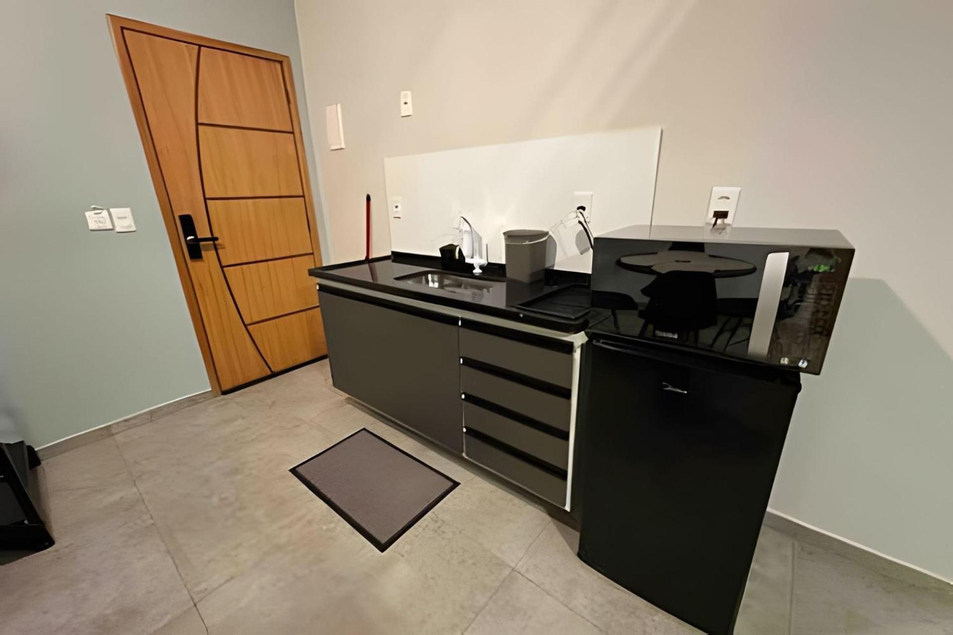 Loft de Luxo no Braga: Perfeito para Casais - Ar, Wi-Fi e Estilo