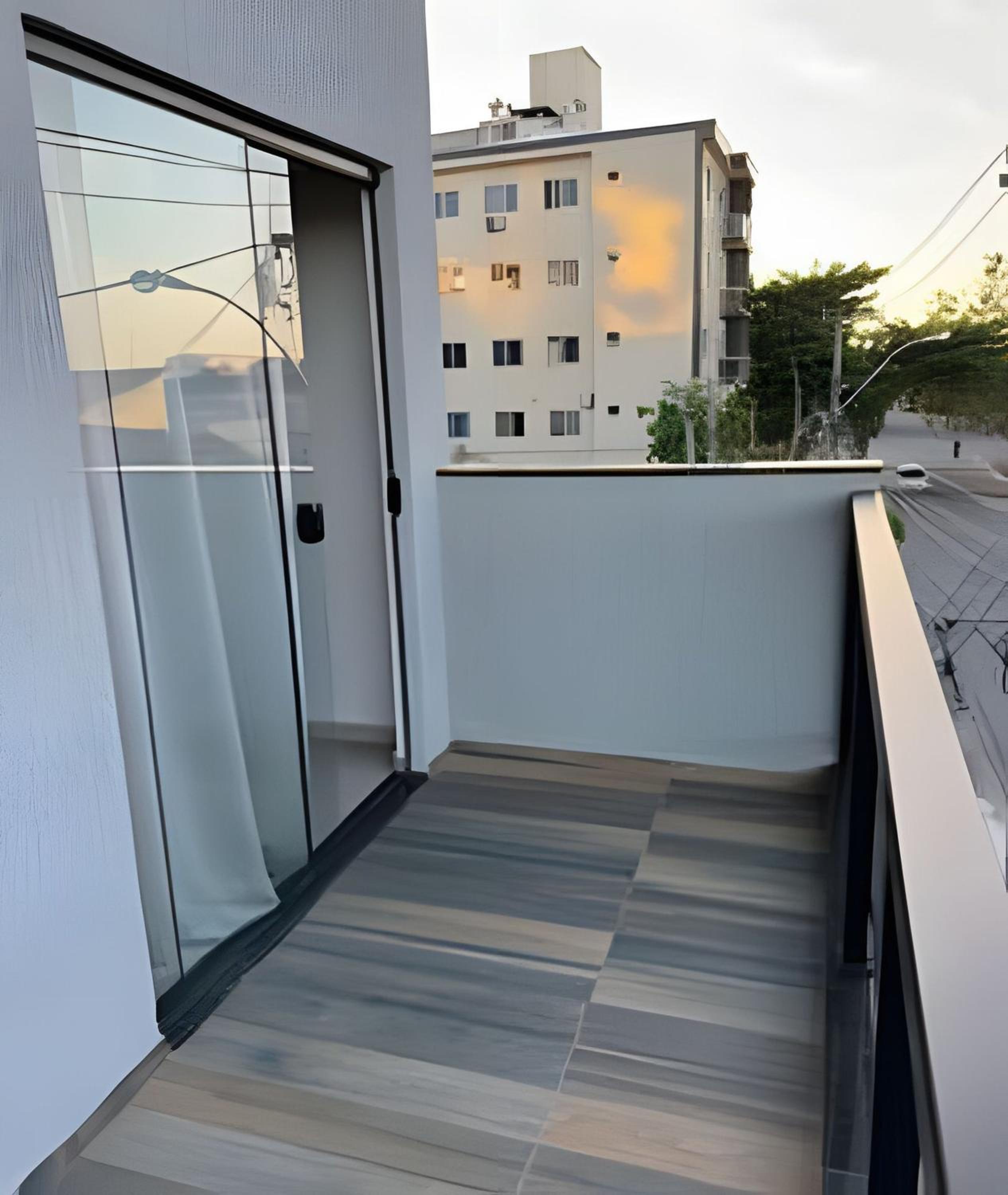 Loft de Luxo no Braga: Perfeito para Casais - Ar, Wi-Fi e Estilo