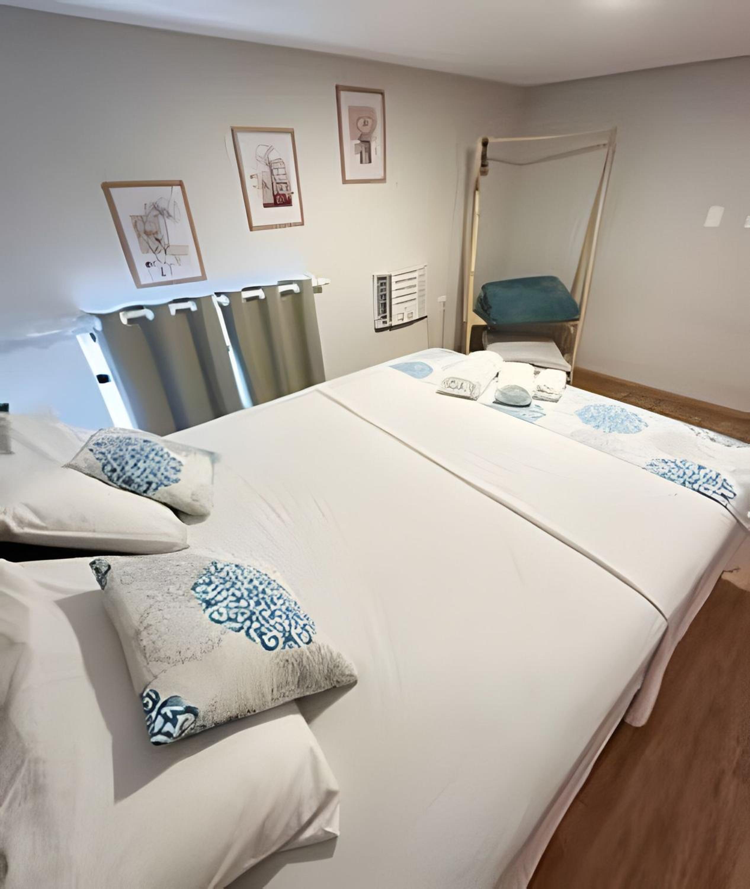 Loft de Luxo no Braga: Perfeito para Casais - Ar, Wi-Fi e Estilo