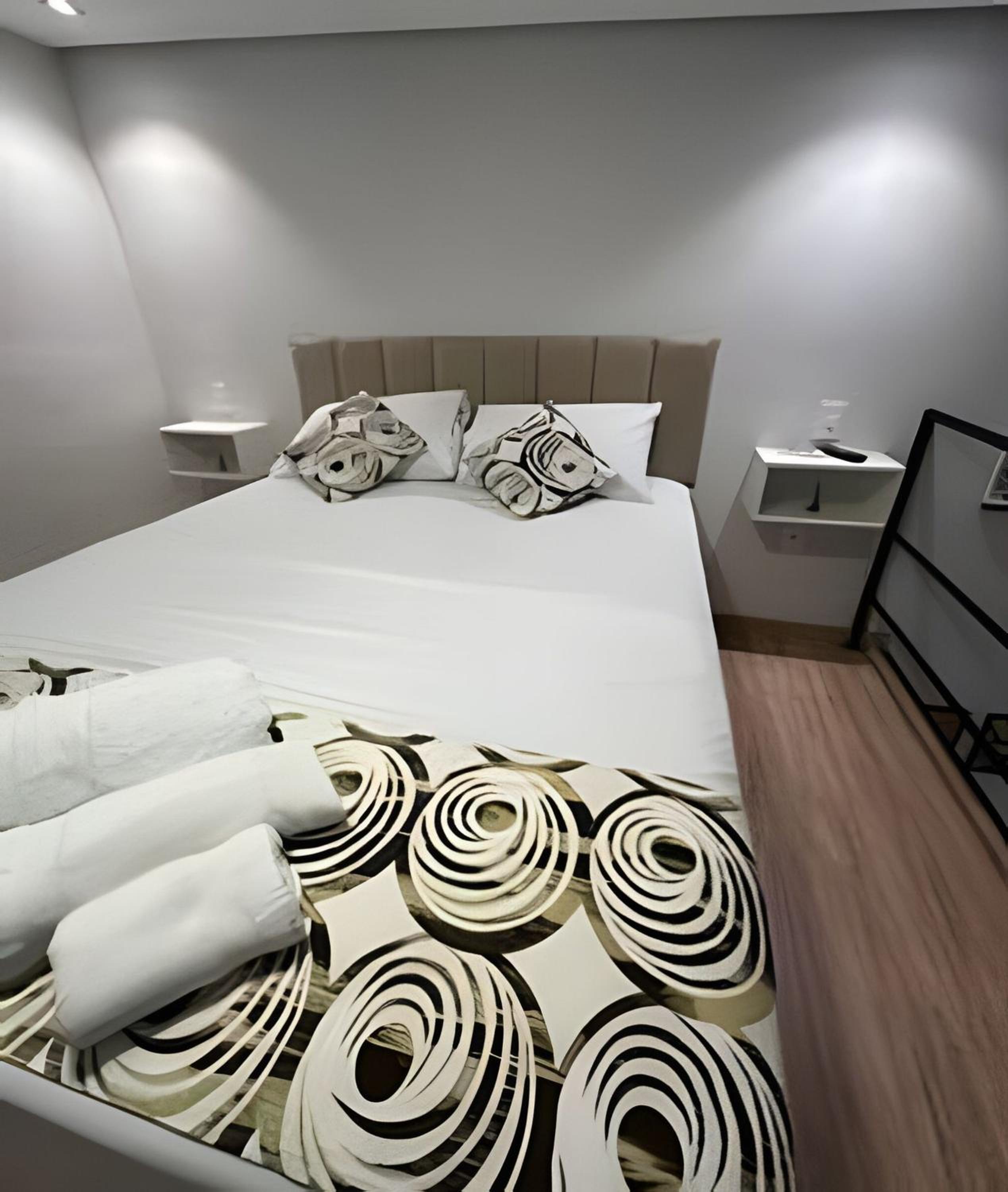 Loft de Luxo no Braga: Perfeito para Casais - Ar, Wi-Fi e Estilo