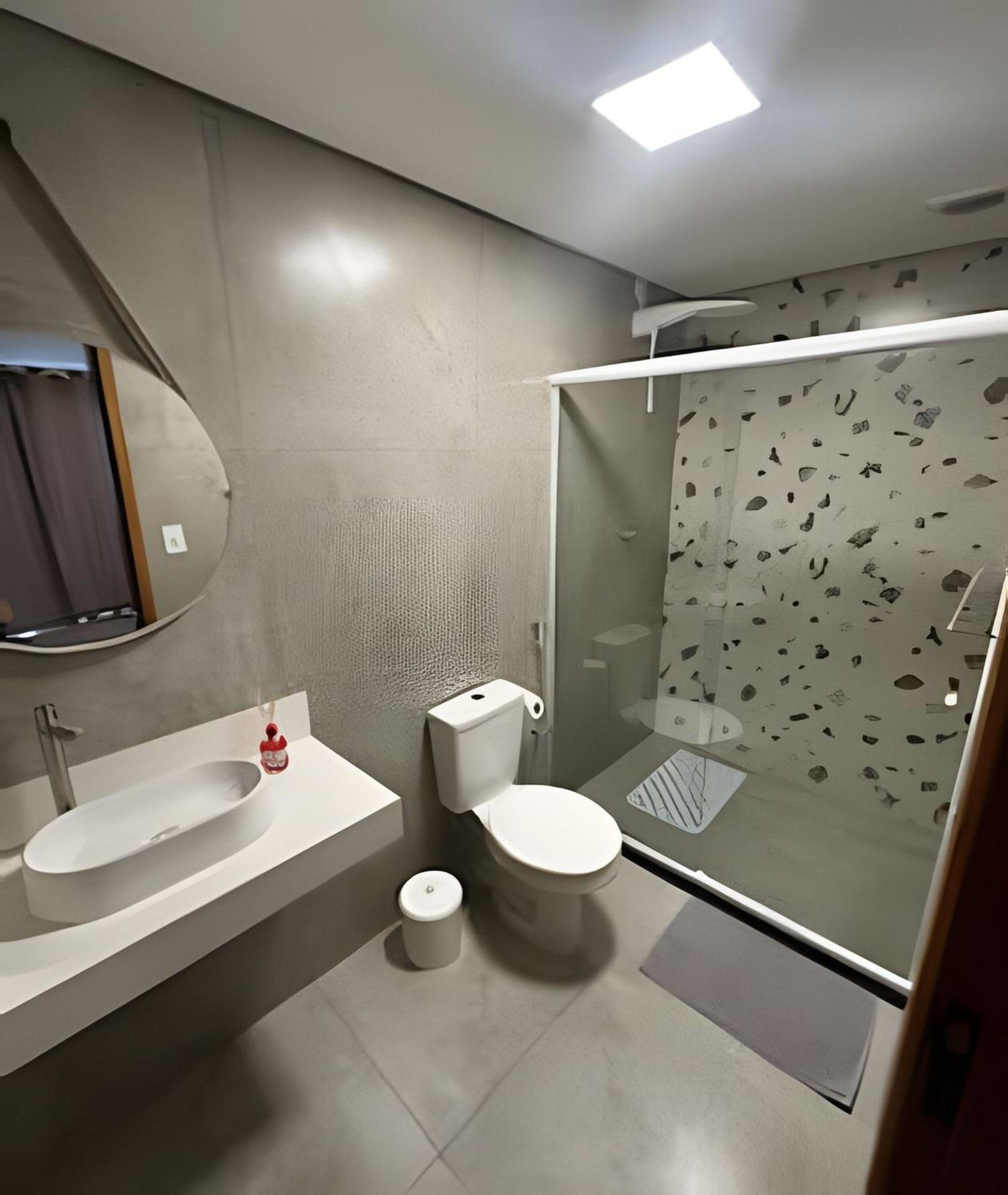 Loft de Luxo no Braga: Perfeito para Casais - Ar, Wi-Fi e Estilo