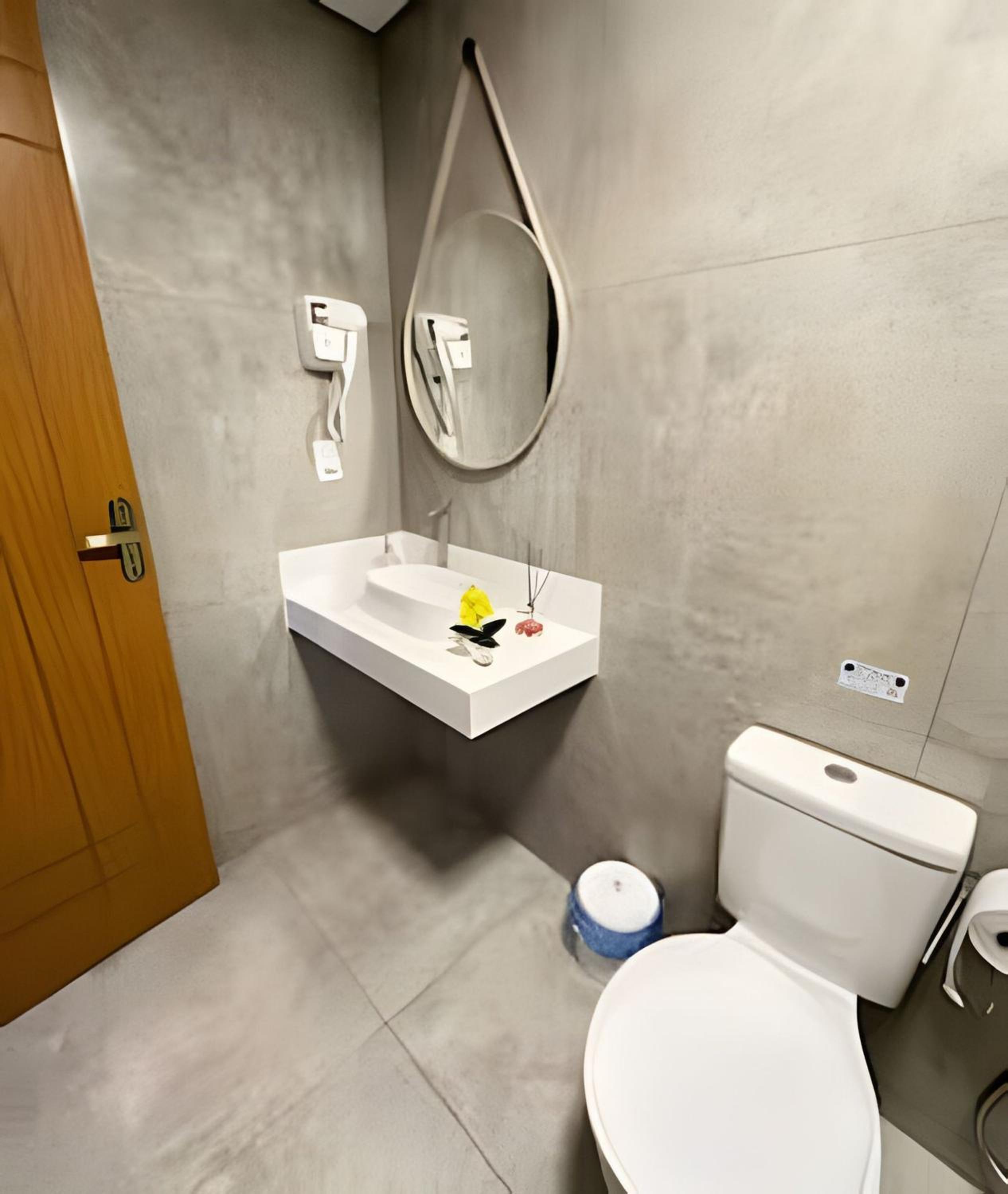 Loft de Luxo no Braga: Perfeito para Casais - Ar, Wi-Fi e Estilo