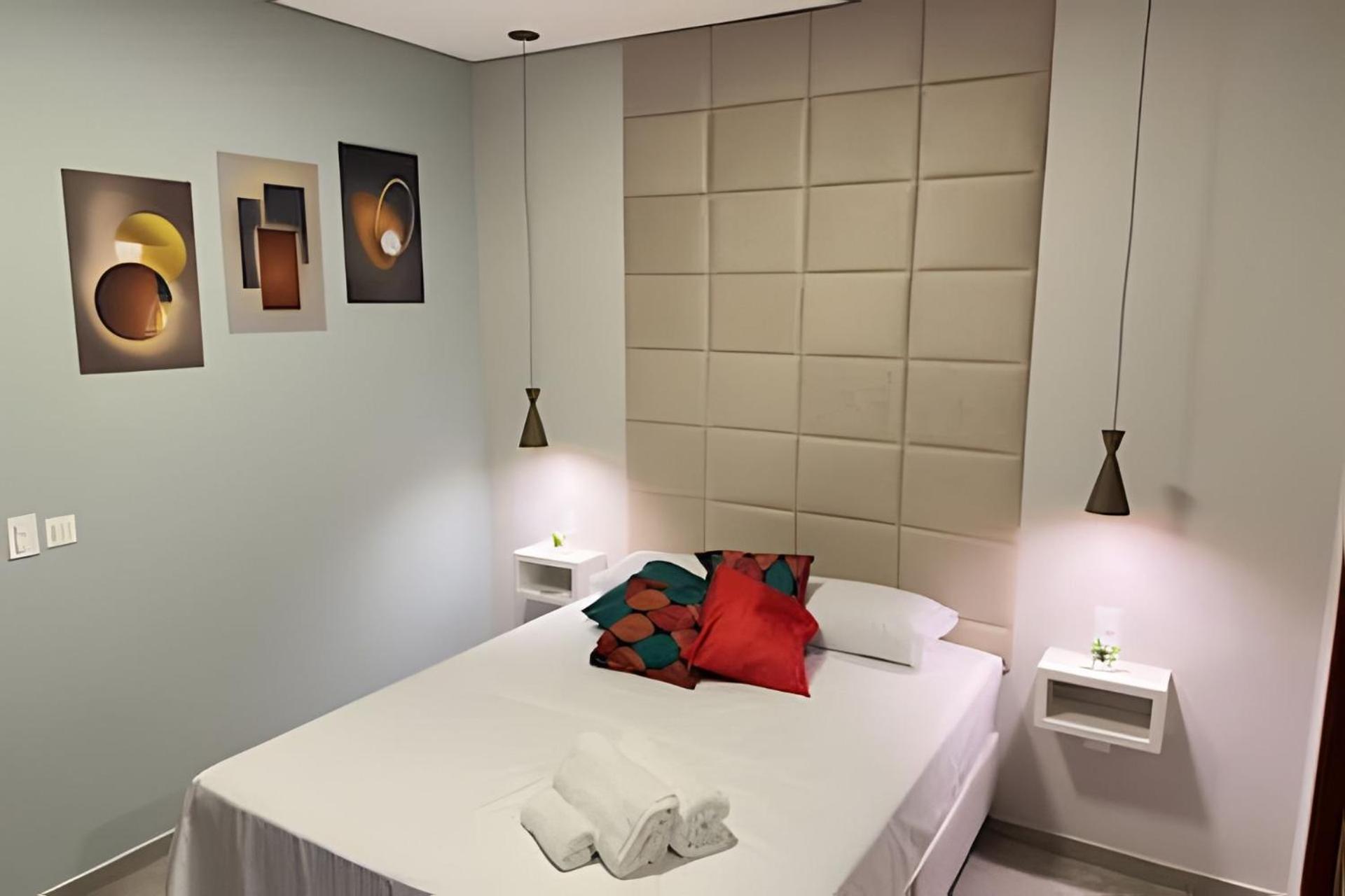 Loft de Luxo no Braga: Perfeito para Casais - Ar, Wi-Fi e Estilo