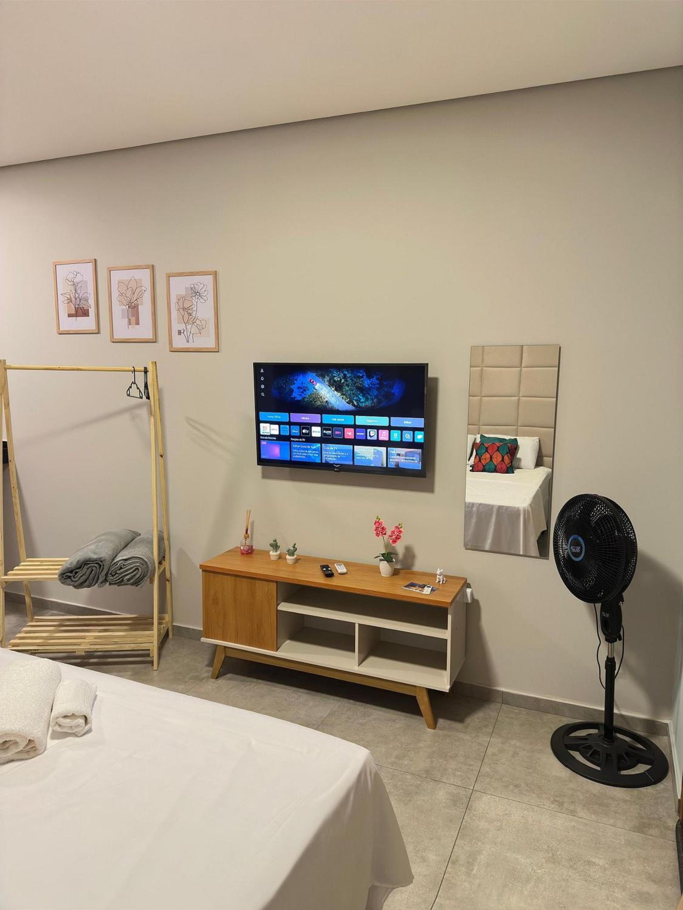 Loft de Luxo no Braga: Perfeito para Casais - Ar, Wi-Fi e Estilo