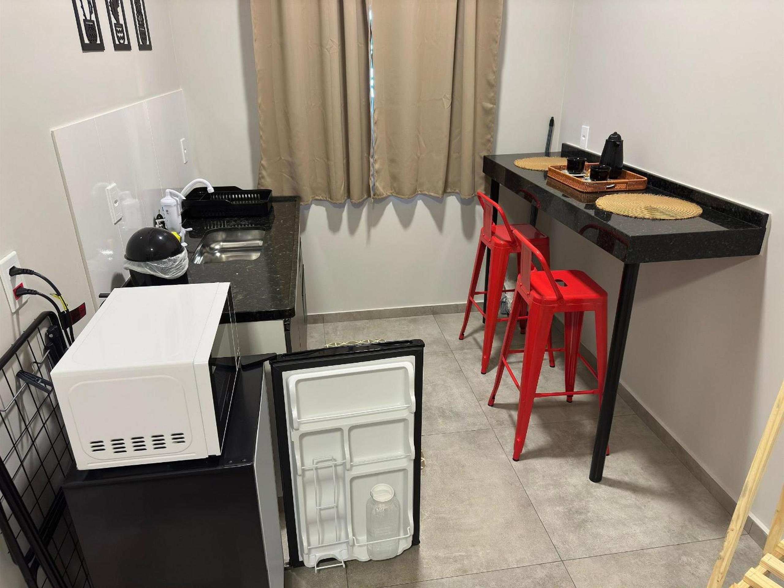 Loft de Luxo no Braga: Perfeito para Casais - Ar, Wi-Fi e Estilo