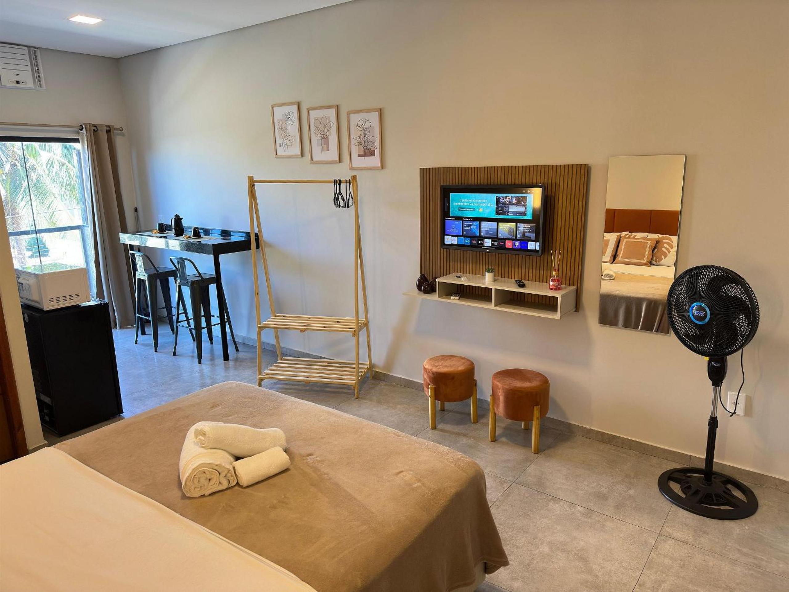 Loft de Luxo no Braga: Perfeito para Casais - Ar, Wi-Fi e Estilo