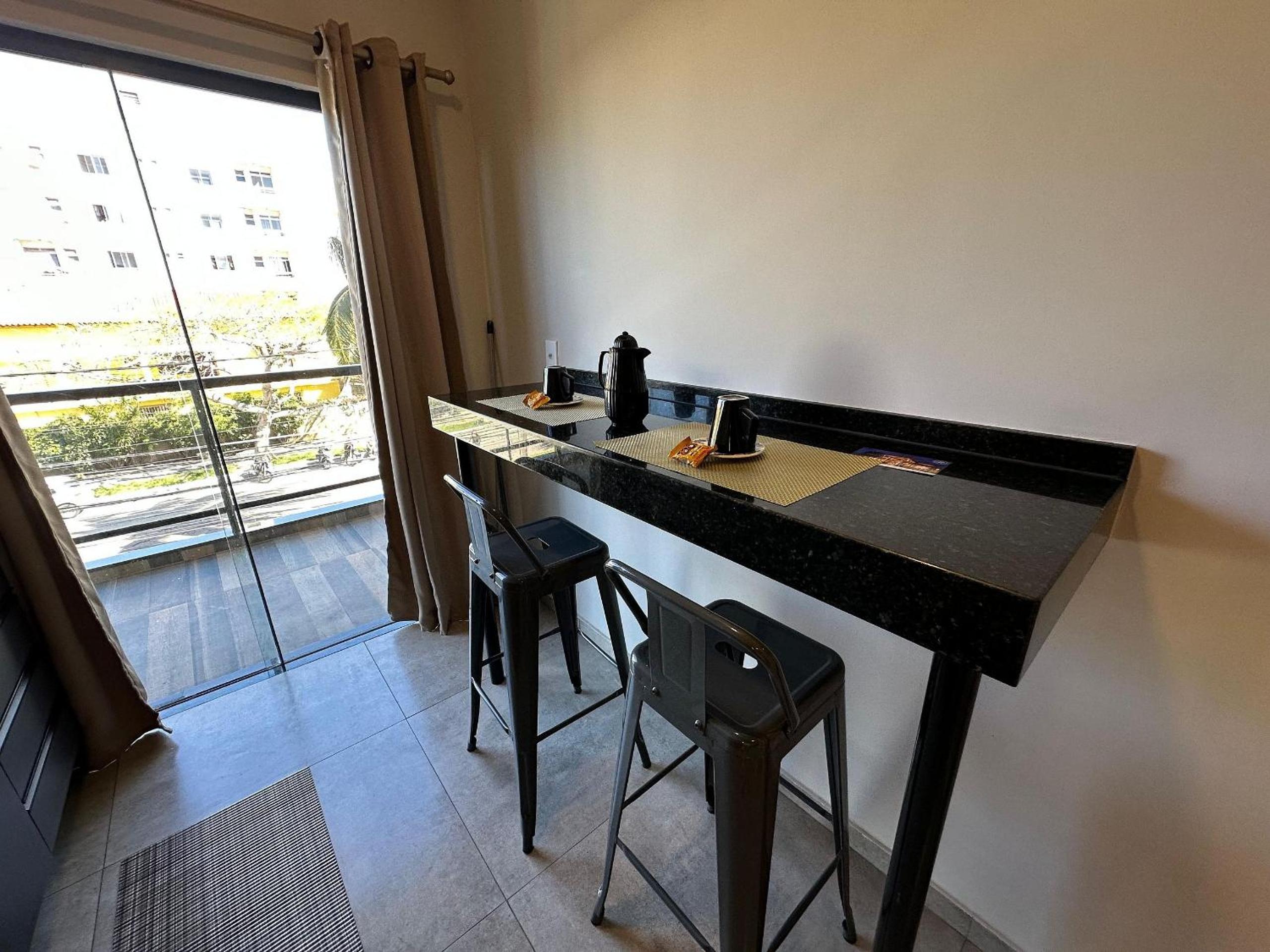 Loft de Luxo no Braga: Perfeito para Casais - Ar, Wi-Fi e Estilo