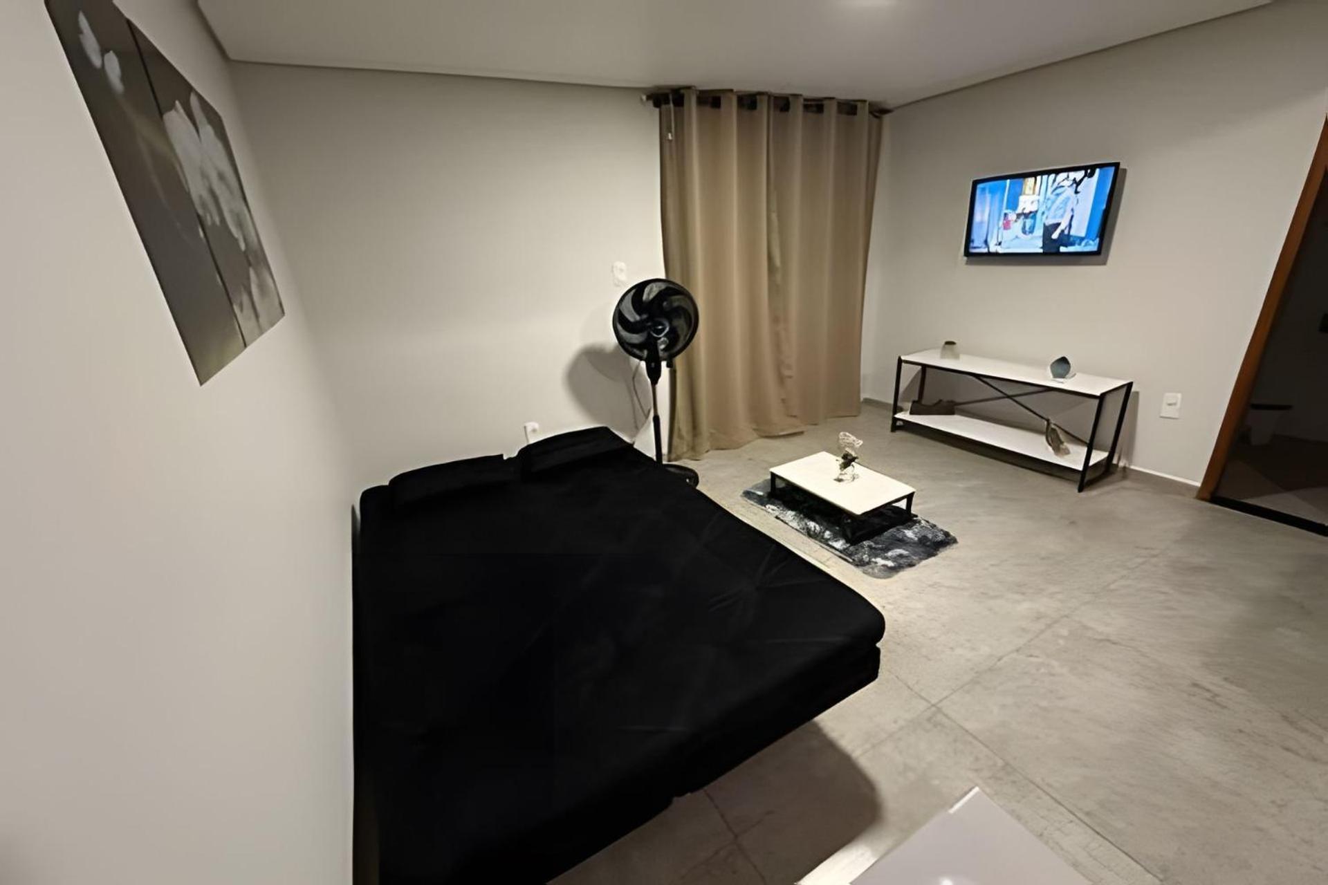 Loft de Luxo no Braga: Perfeito para Casais - Ar, Wi-Fi e Estilo