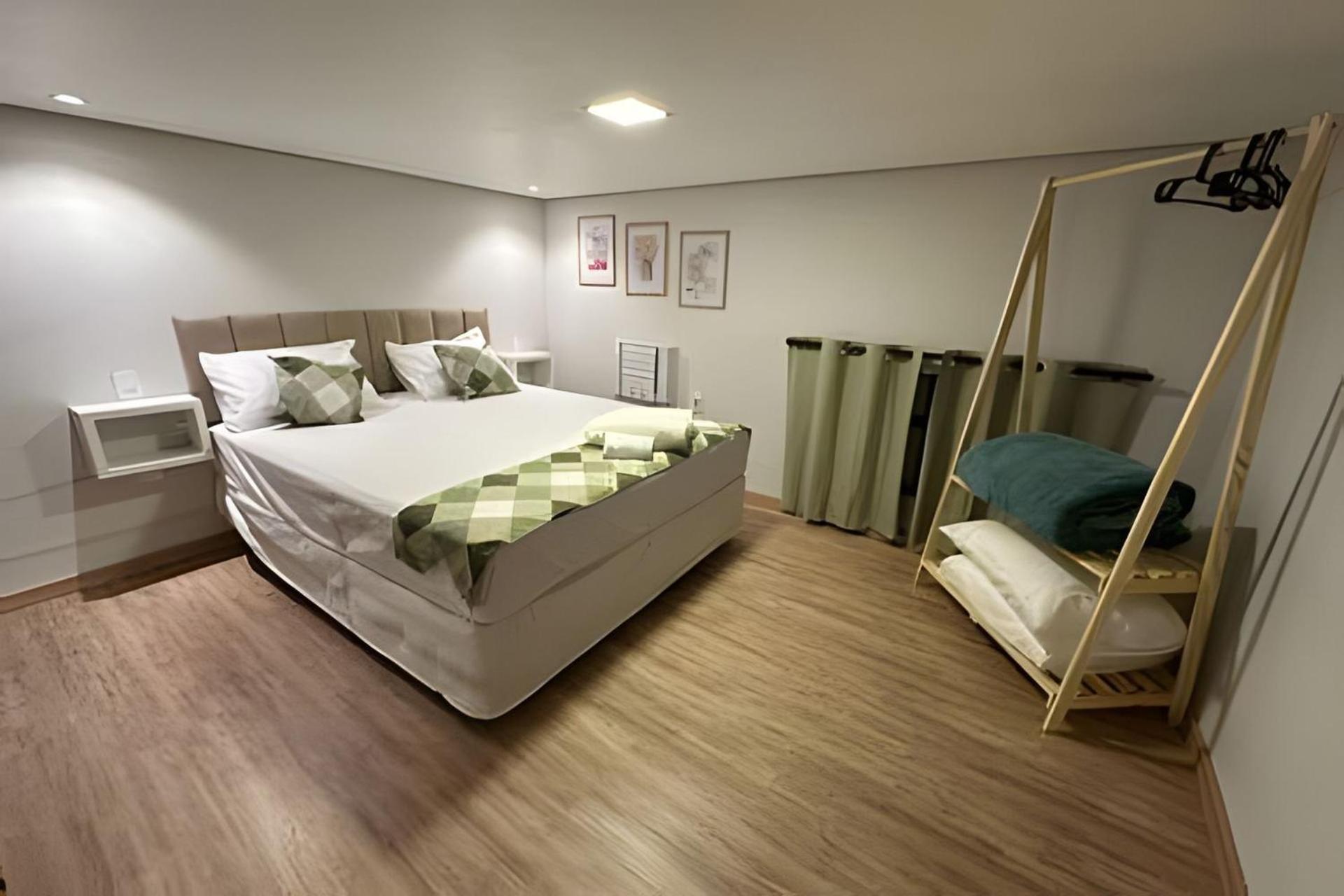 Loft de Luxo no Braga: Perfeito para Casais - Ar, Wi-Fi e Estilo